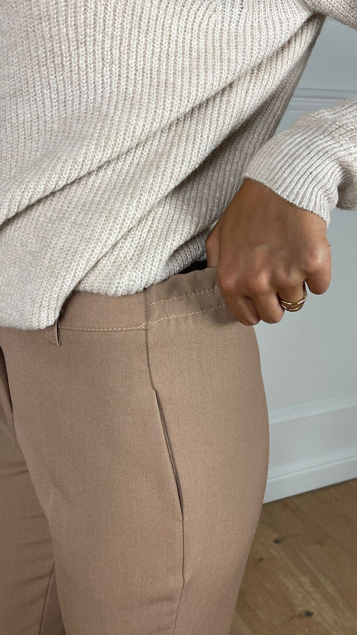 Pantalone a sigaretta