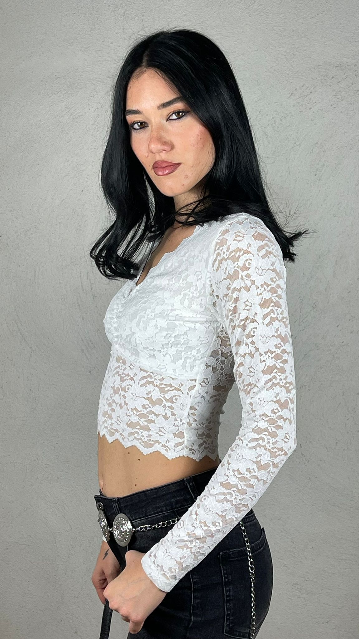 Top manica lunga in pizzo