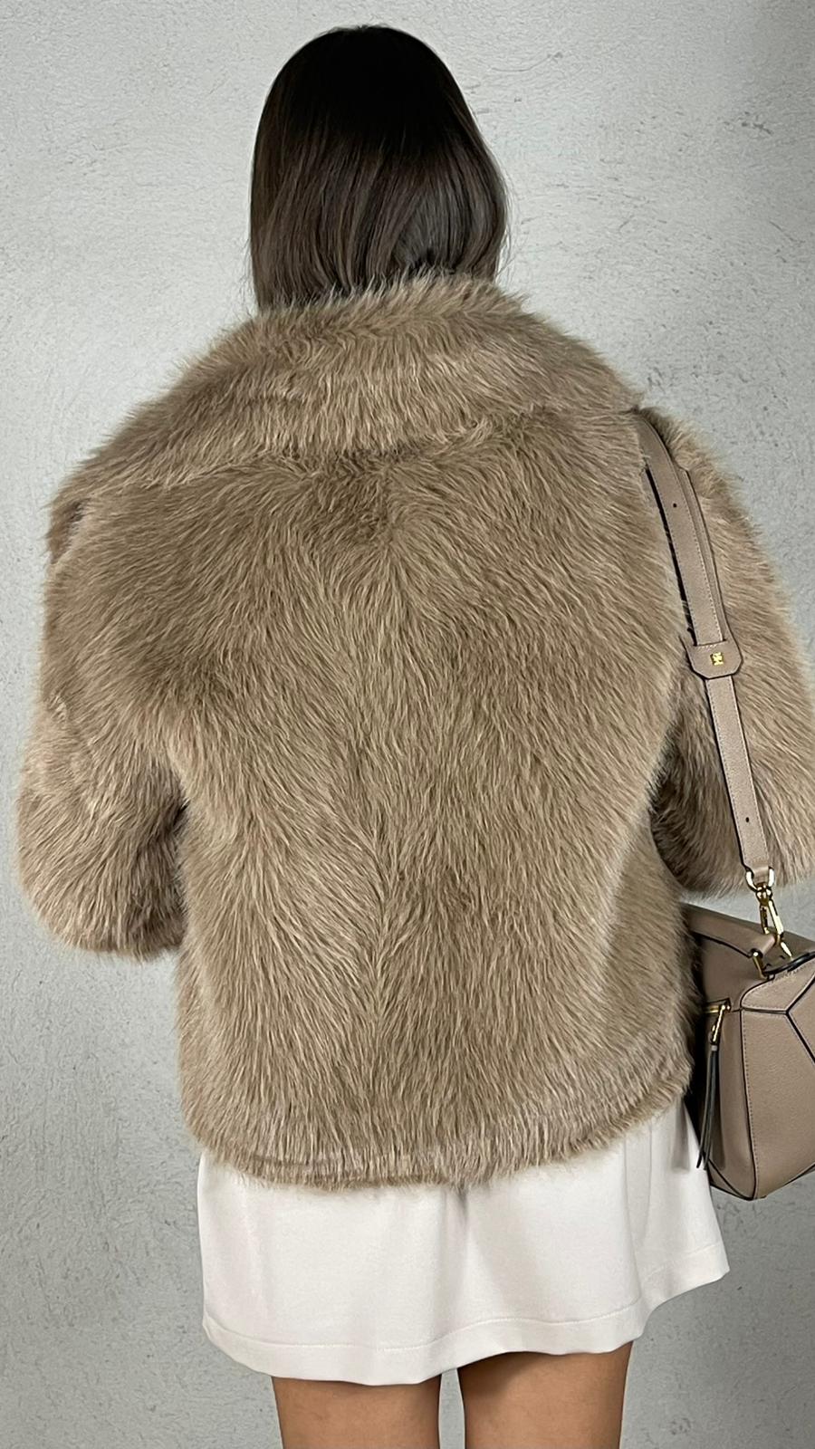 Cappotto corto Effetto Pelliccia