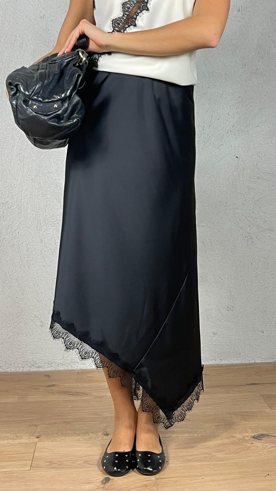 Gonna satin asimmetrica