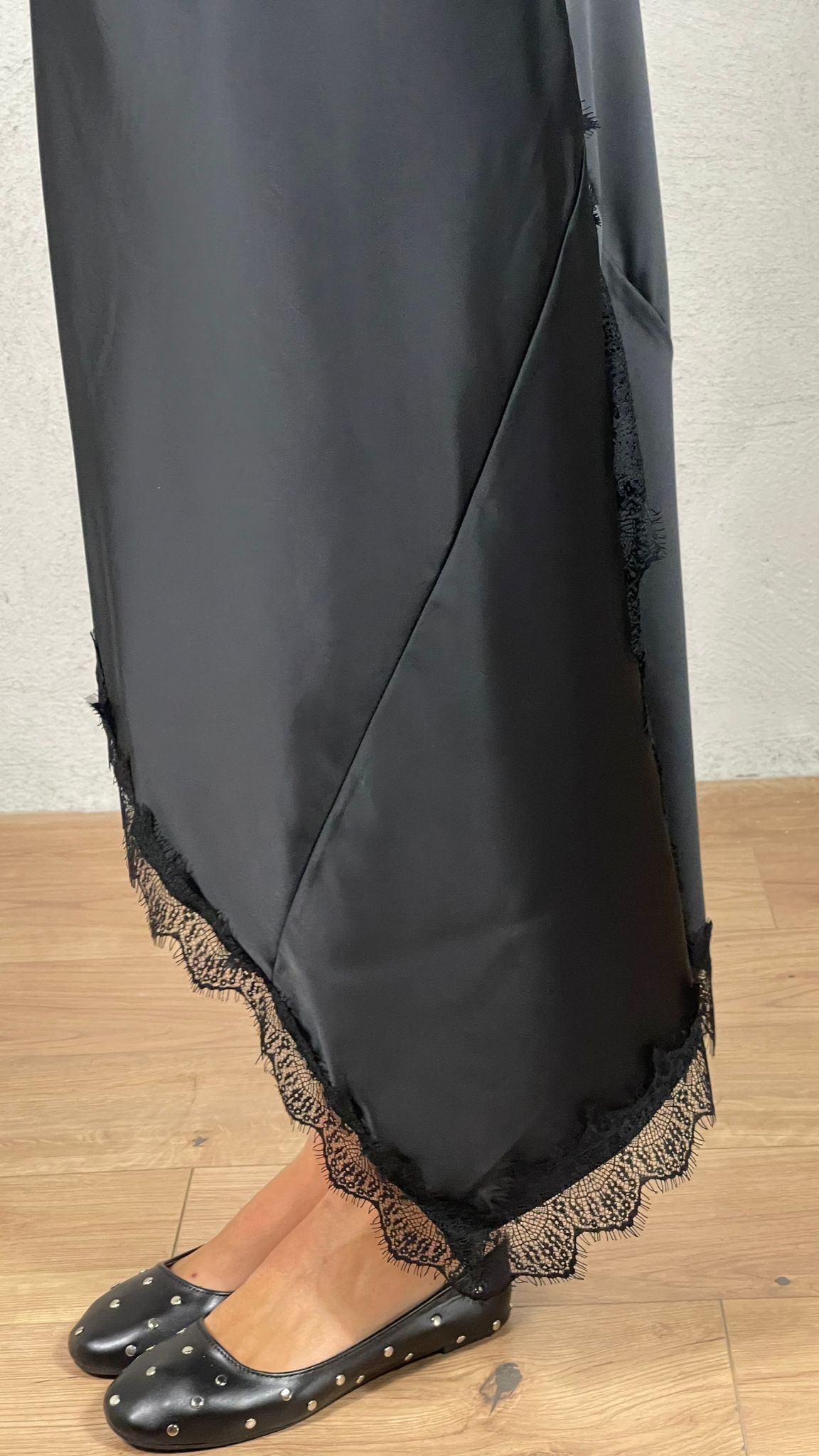 Gonna satin asimmetrica