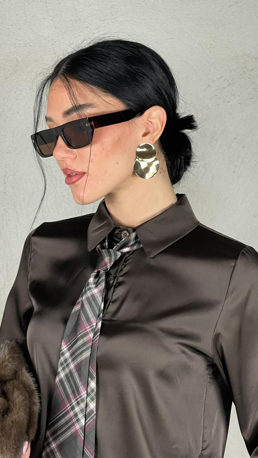 Camicia con cravatta