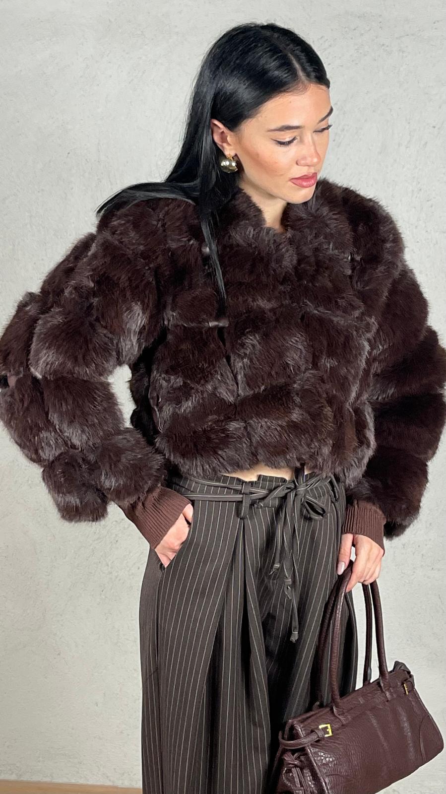 Giacca corta effetto pelliccia