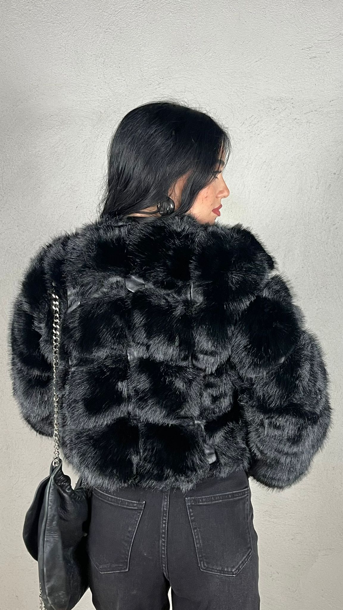 Giacca corta effetto pelliccia