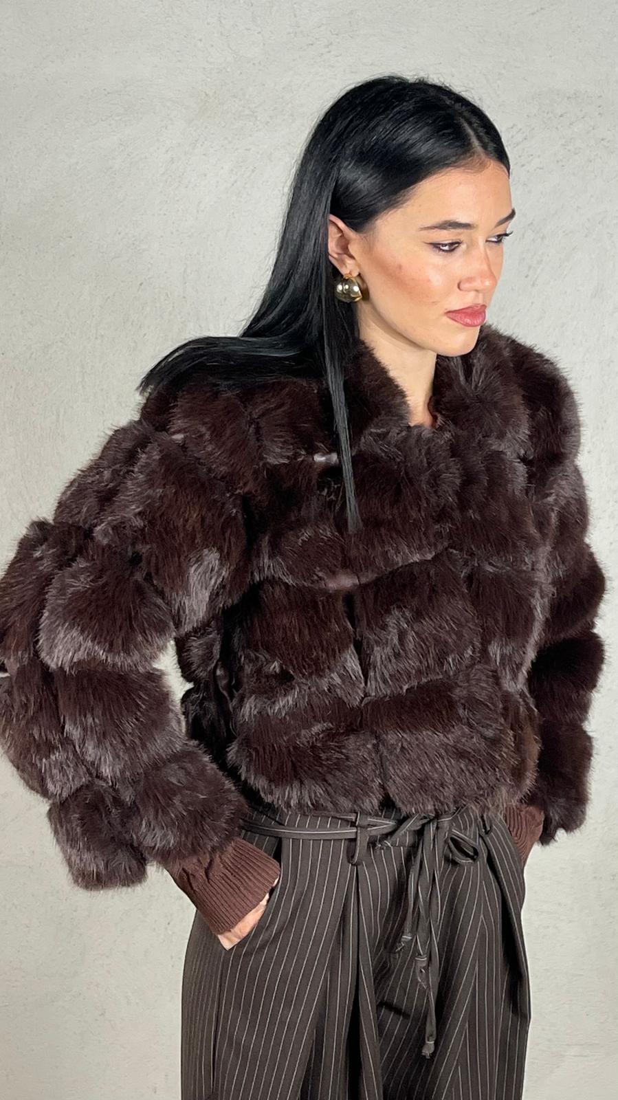 Giacca corta effetto pelliccia