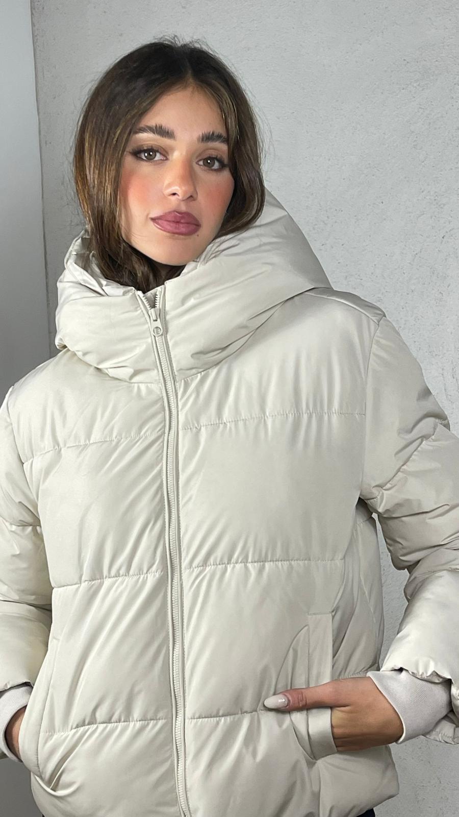 GIUBBOTTO CON CAPPUCCIO