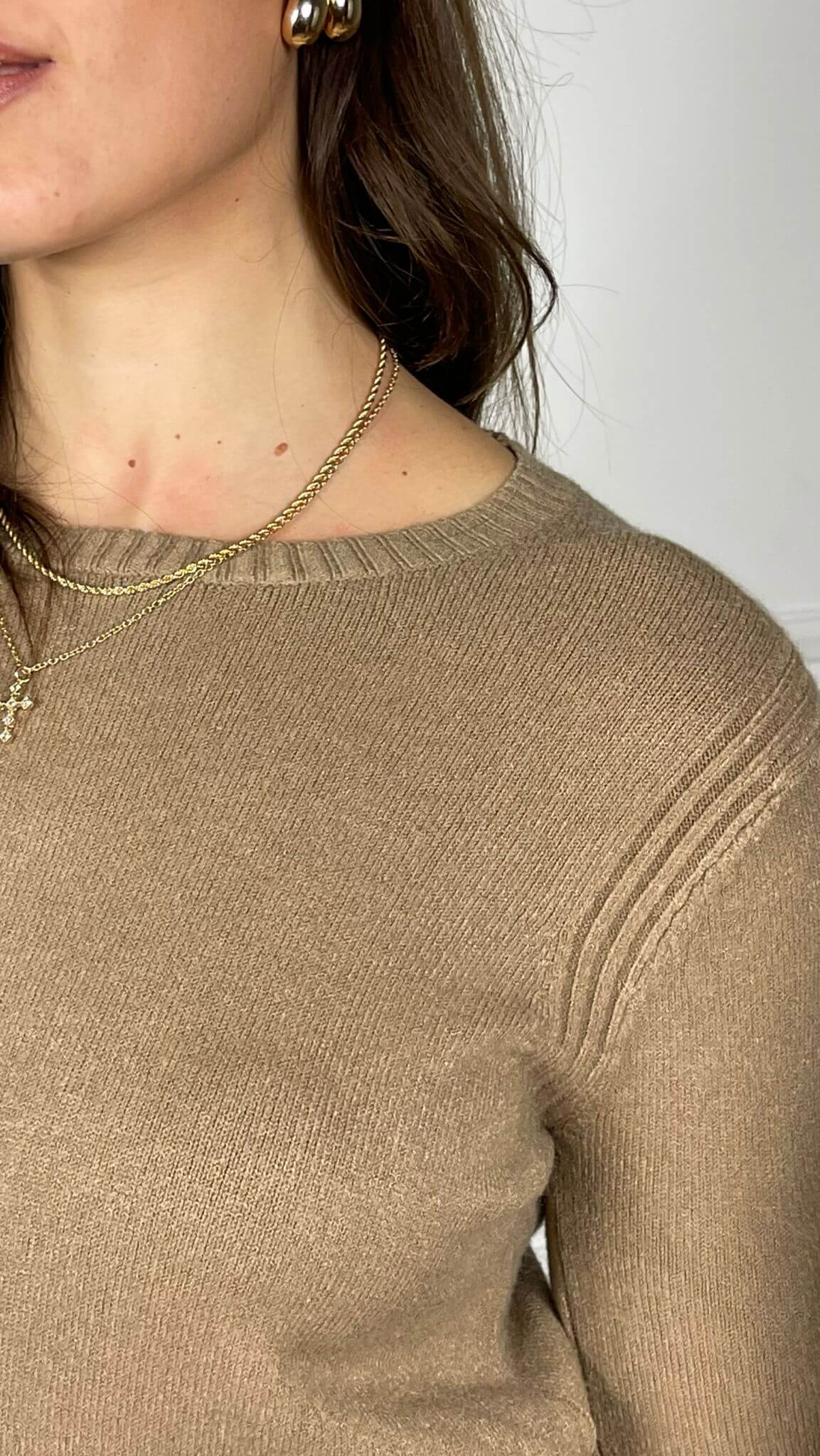 Maglia con accessorio esagonale - Candida.it