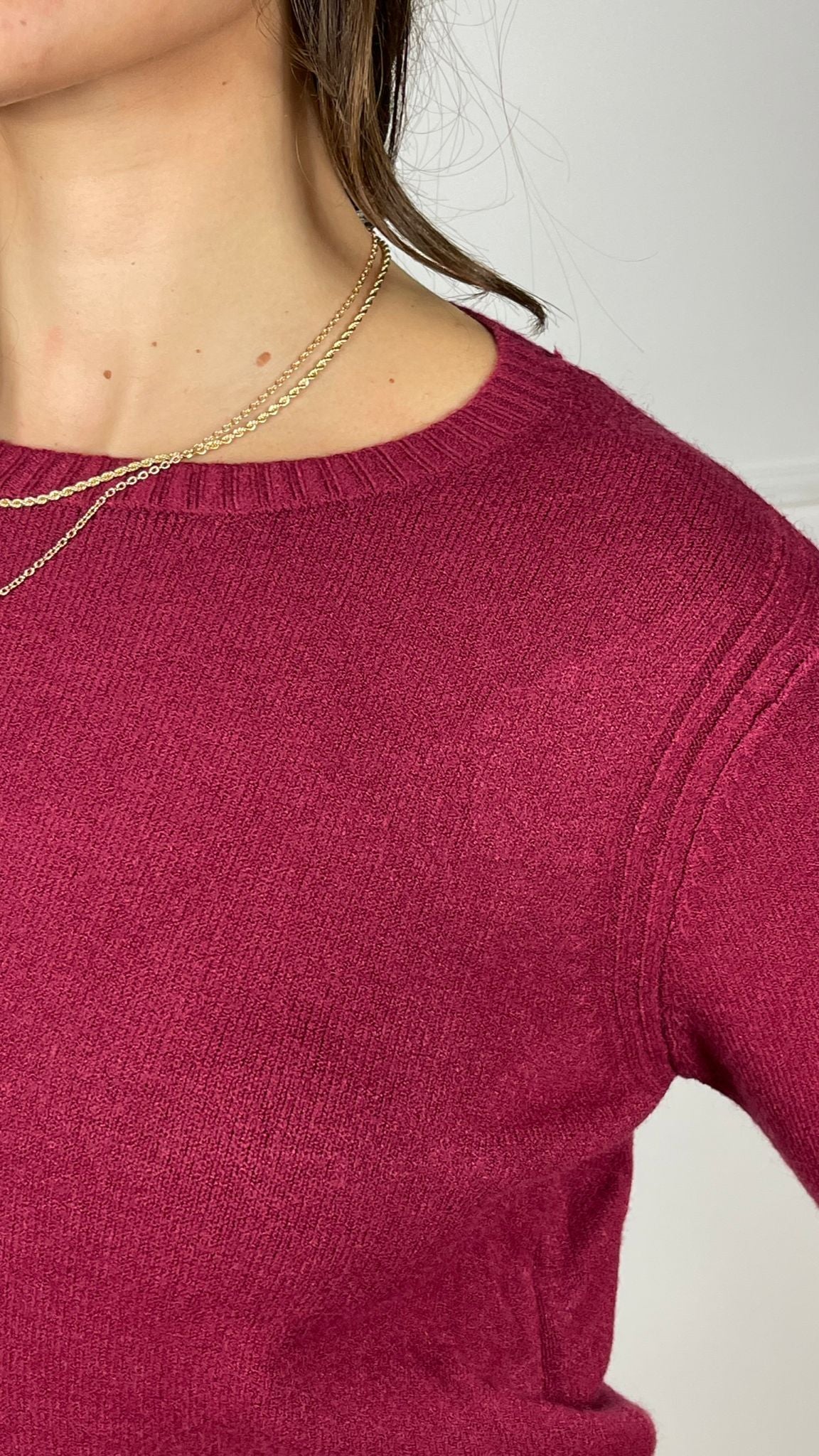 Maglia con accessorio esagonale