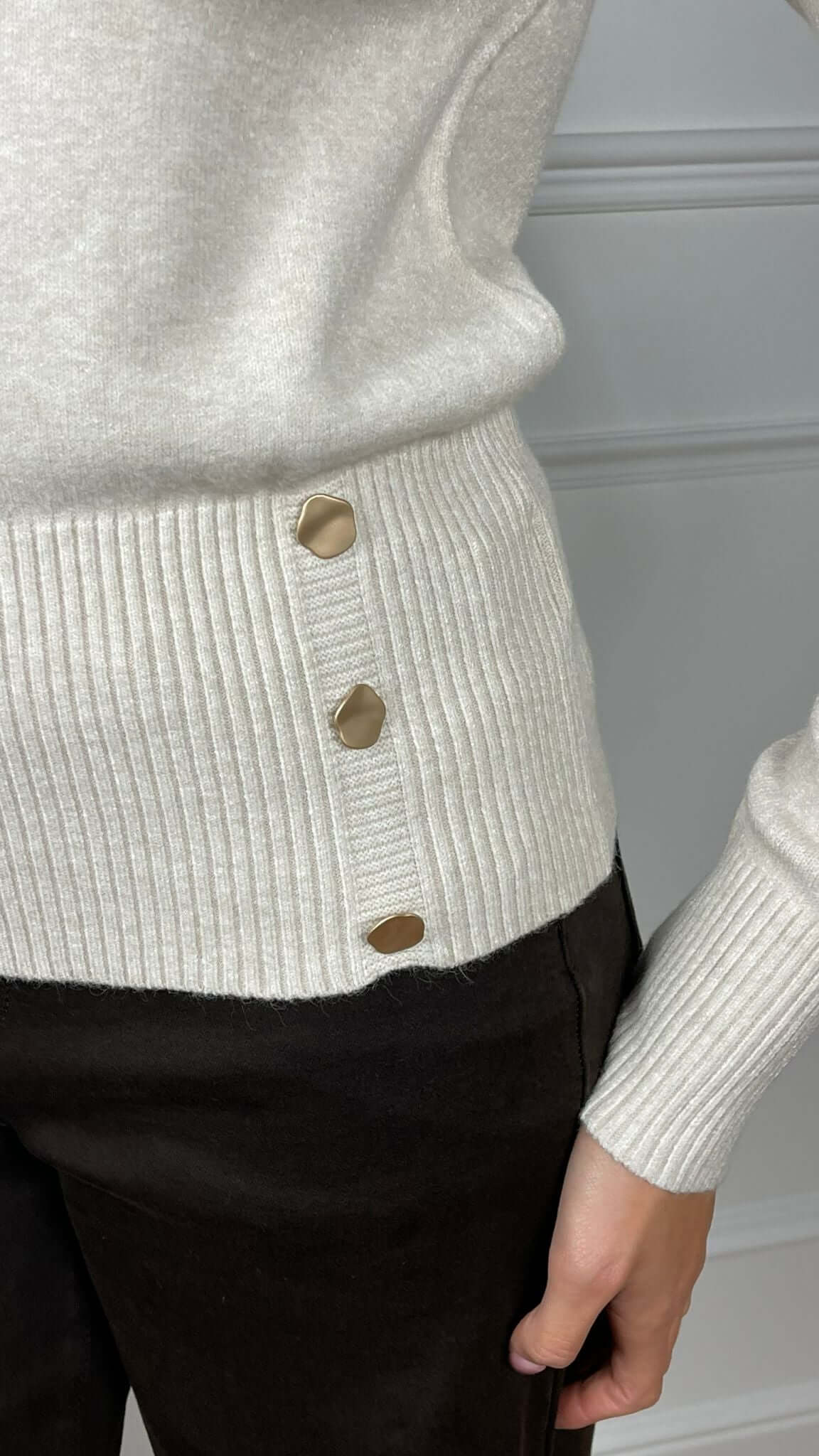 Maglia con accessorio esagonale - Candida.it