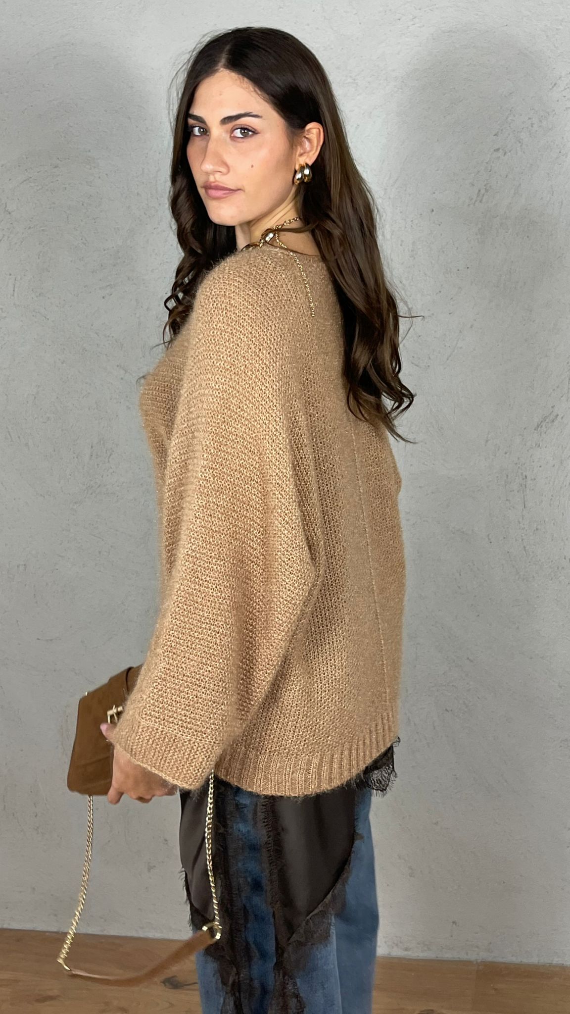 Pullover effetto Mohair scollo V|Colore:Cammello