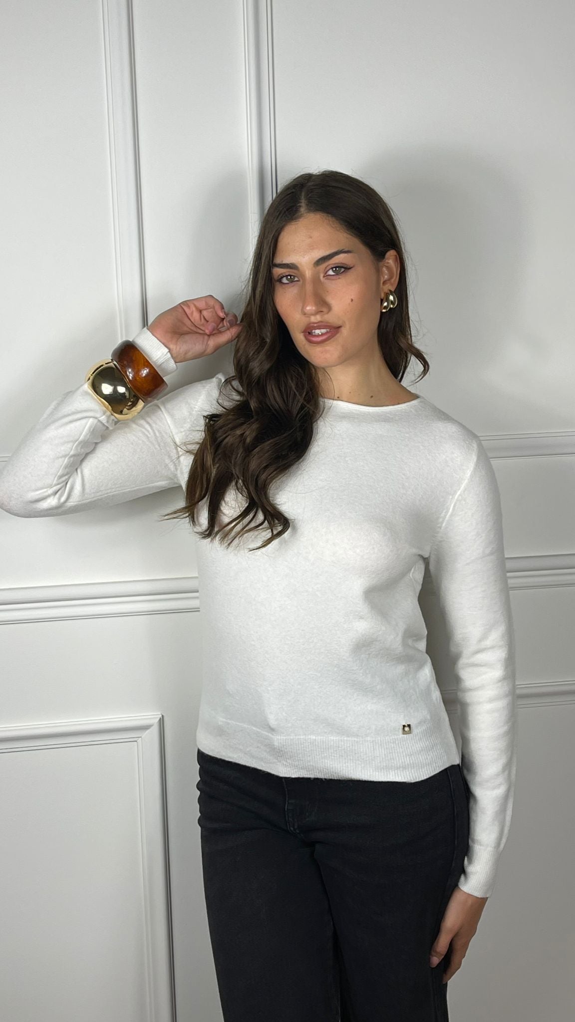 Maglia charms cuore scollo ovale