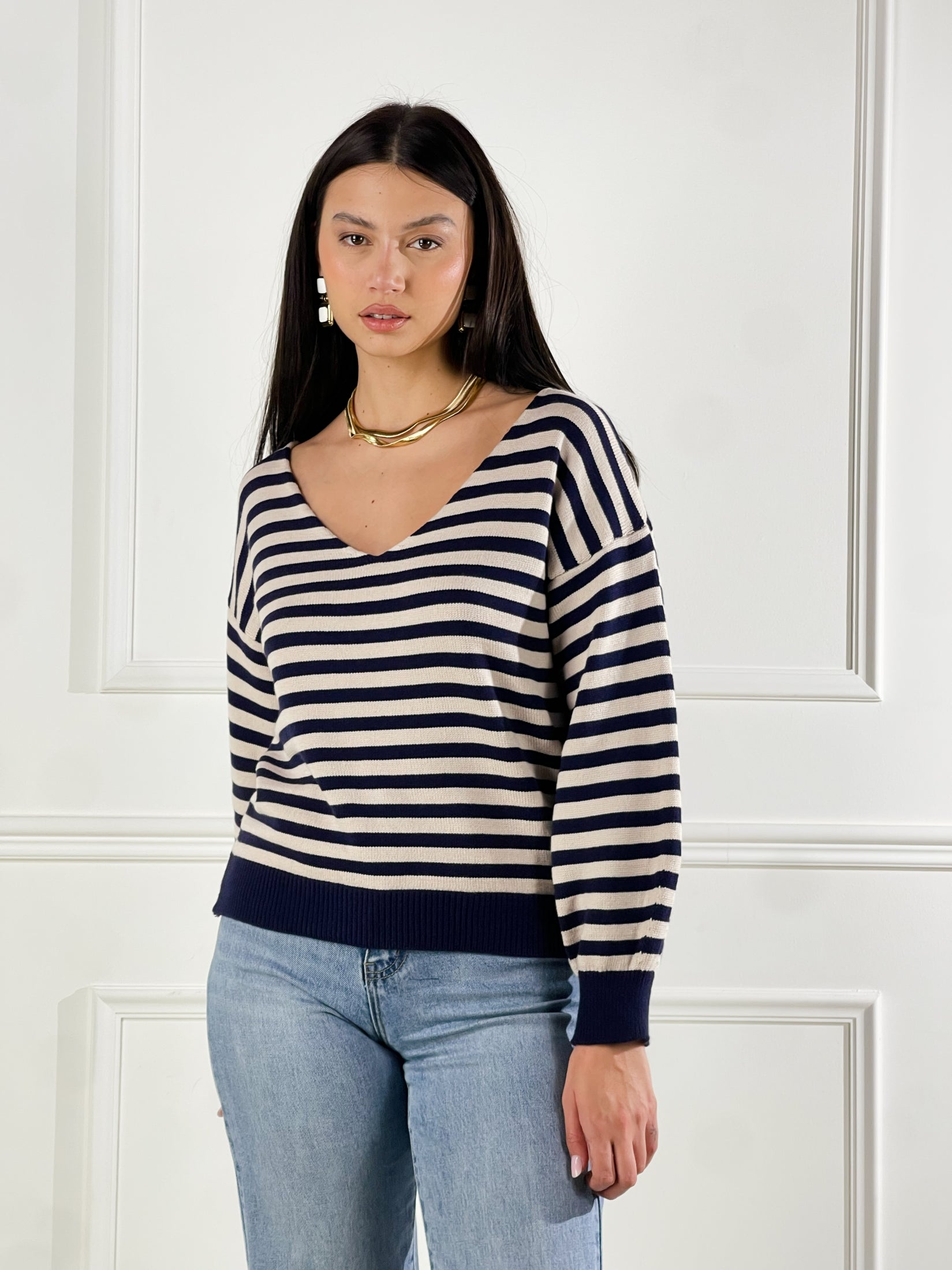 Maglia scollo V a righe|Colore:Beige/blue