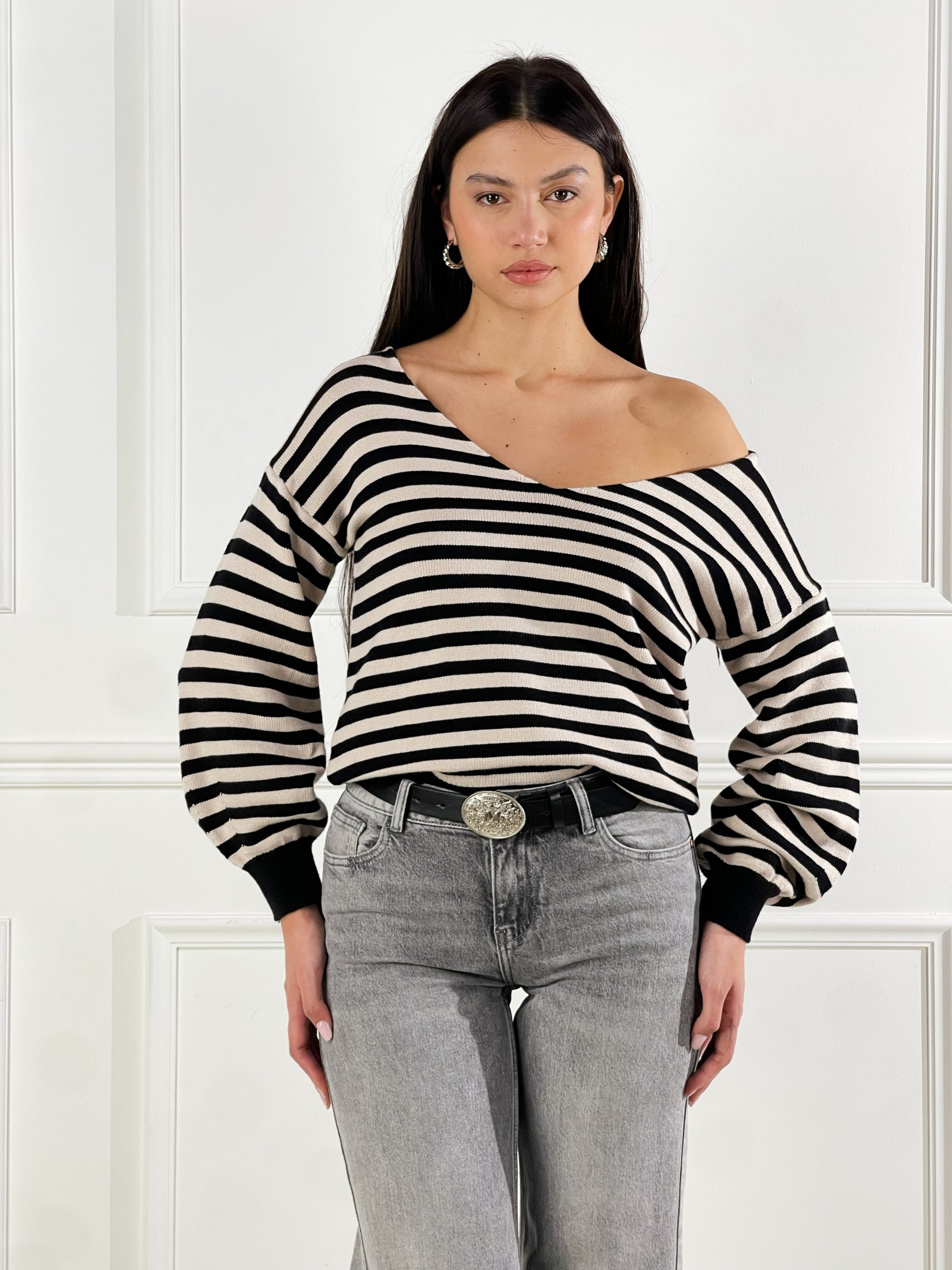 Maglia scollo V a righe|Colore:Beige/nero
