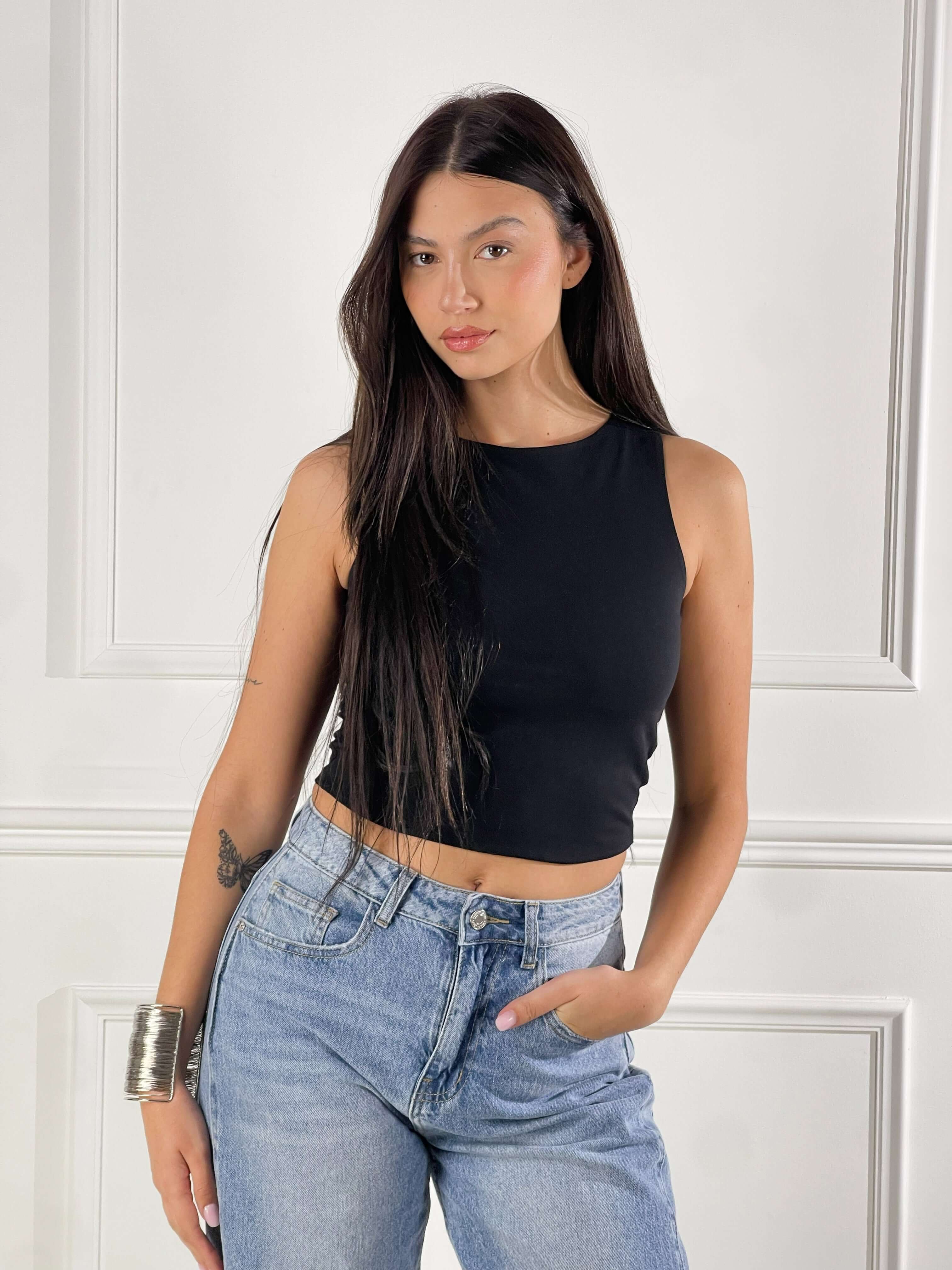 Top crop giromanica|Colore:Nero