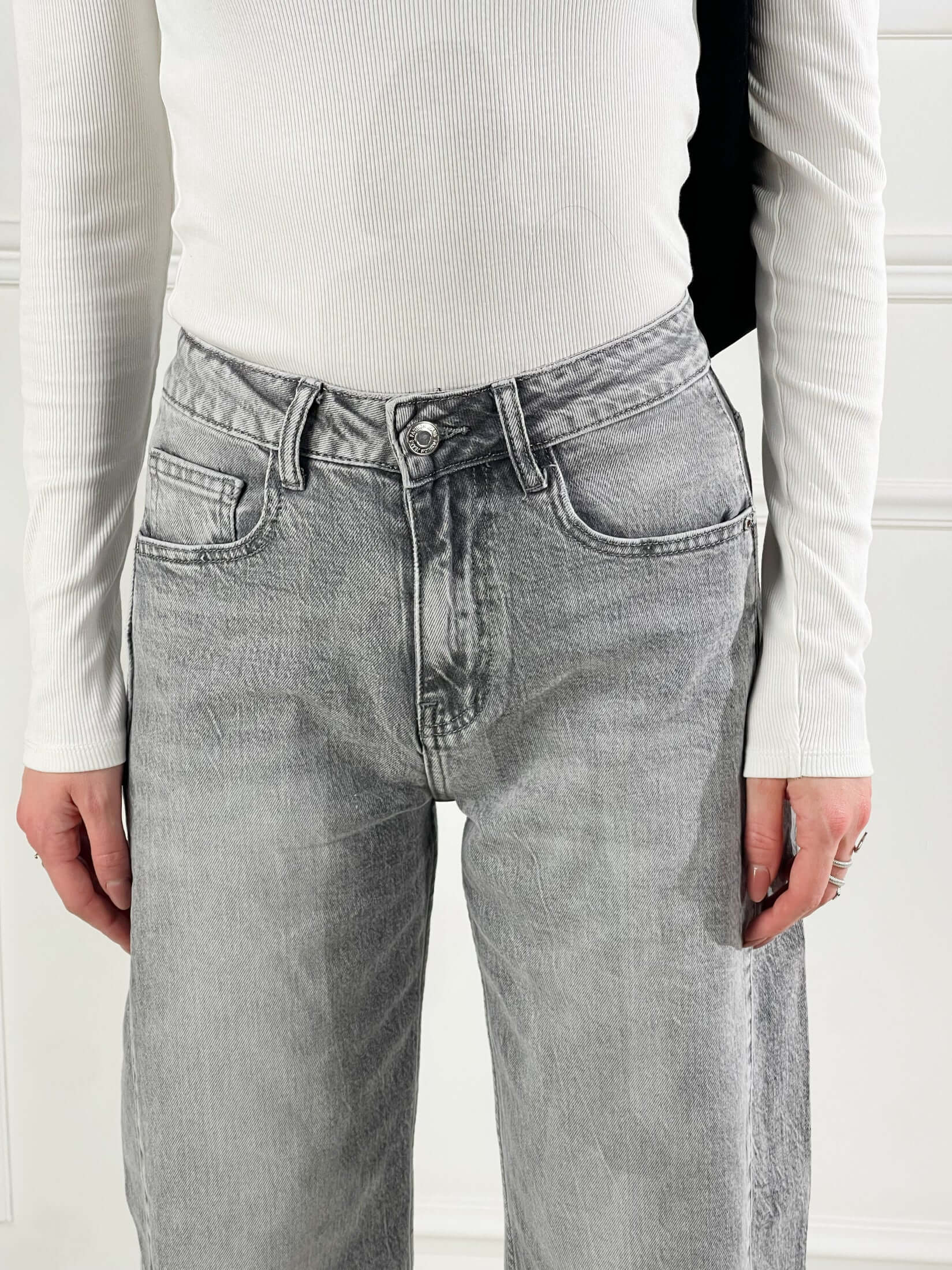 Jeans con cuciture laterali|Colore:Grigio