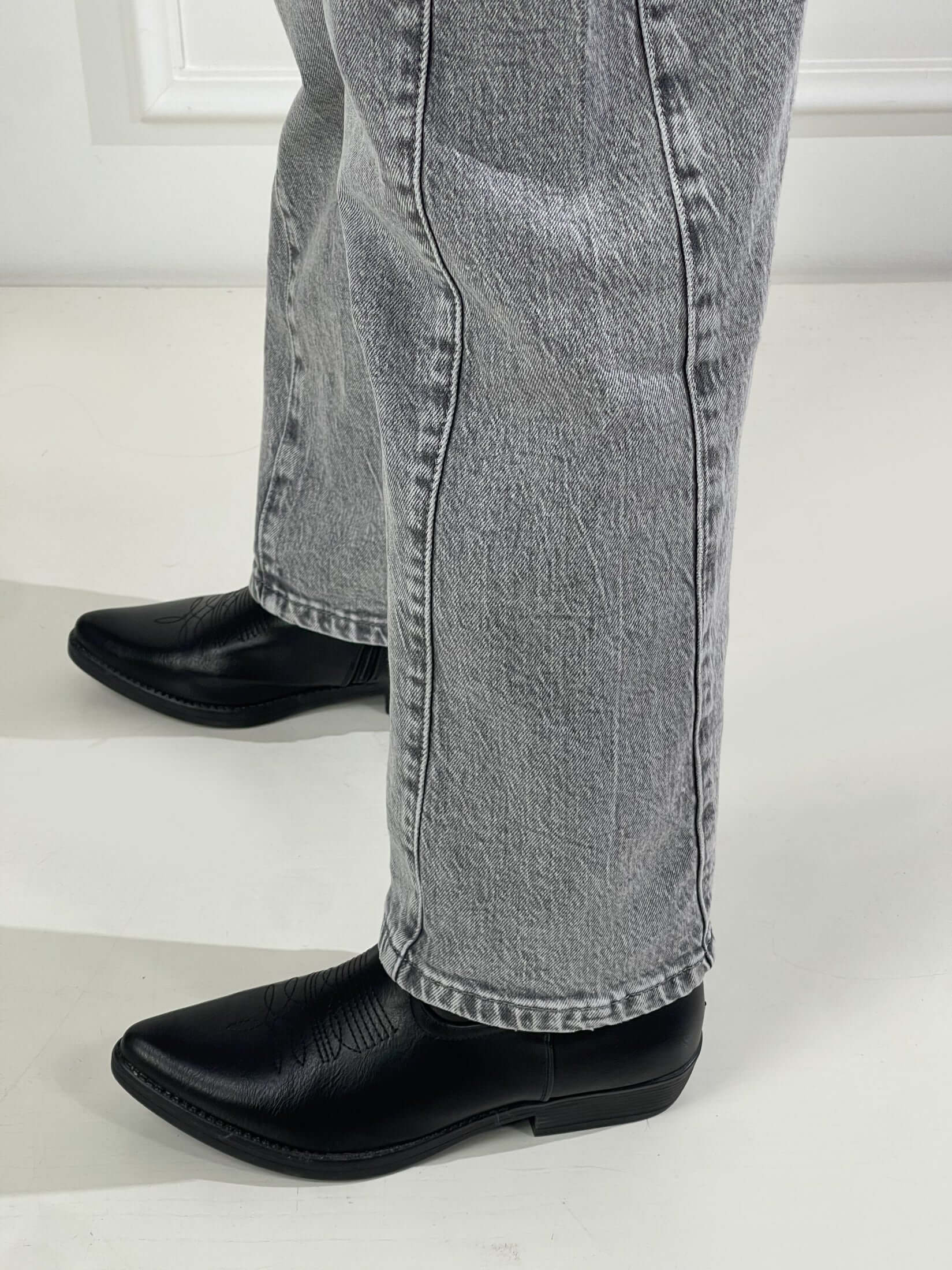 Jeans con cuciture laterali|Colore:Grigio