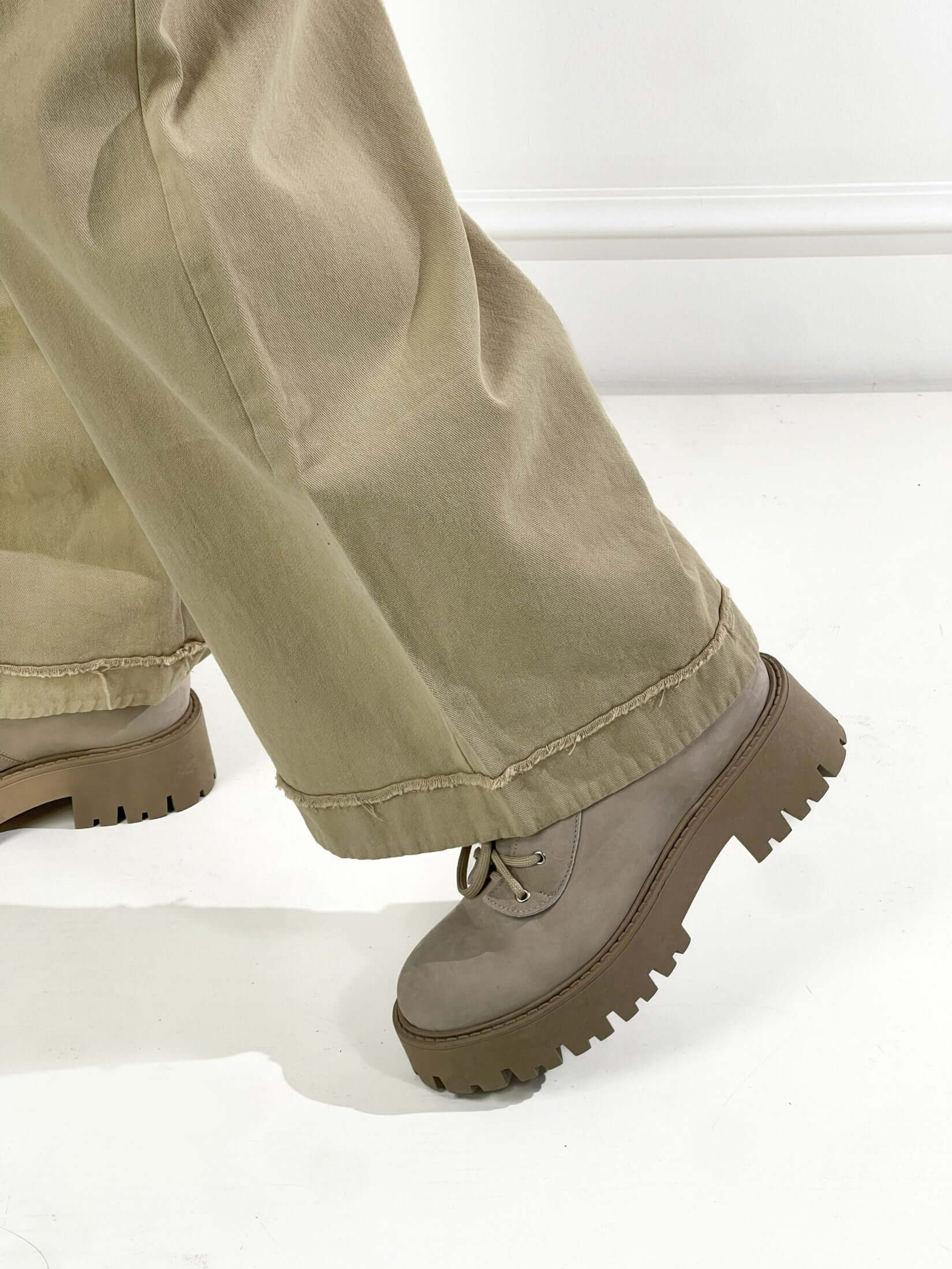 Pantalone Secrets Chinos|Colore:Beige