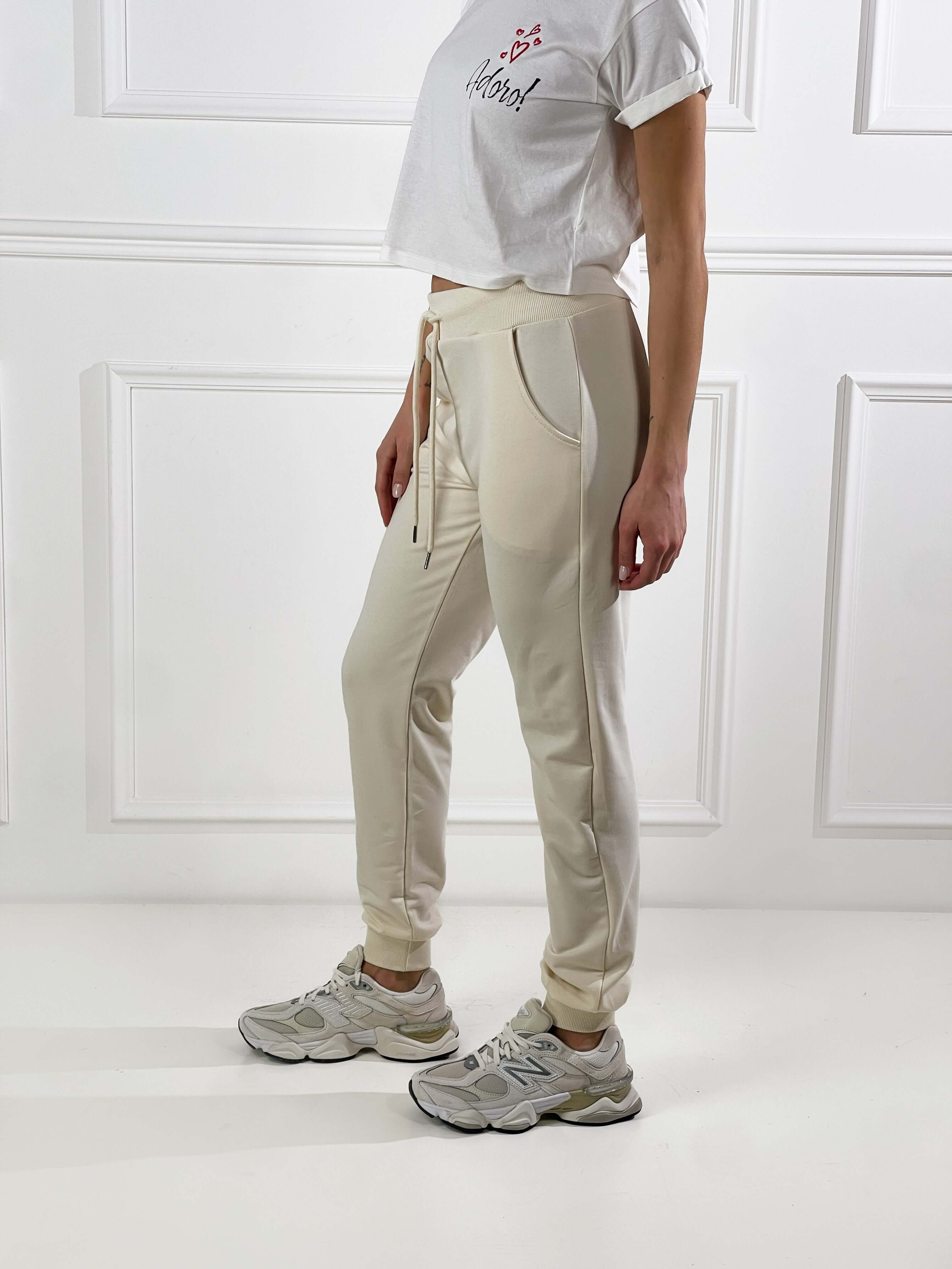 Pantalone in felpa con elastico alla caviglia|Colore:Burro