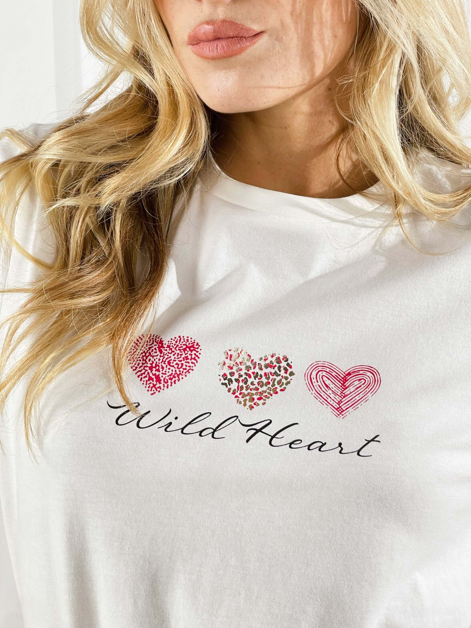 T-Shirt tris di cuori|Colore:Bianco latte