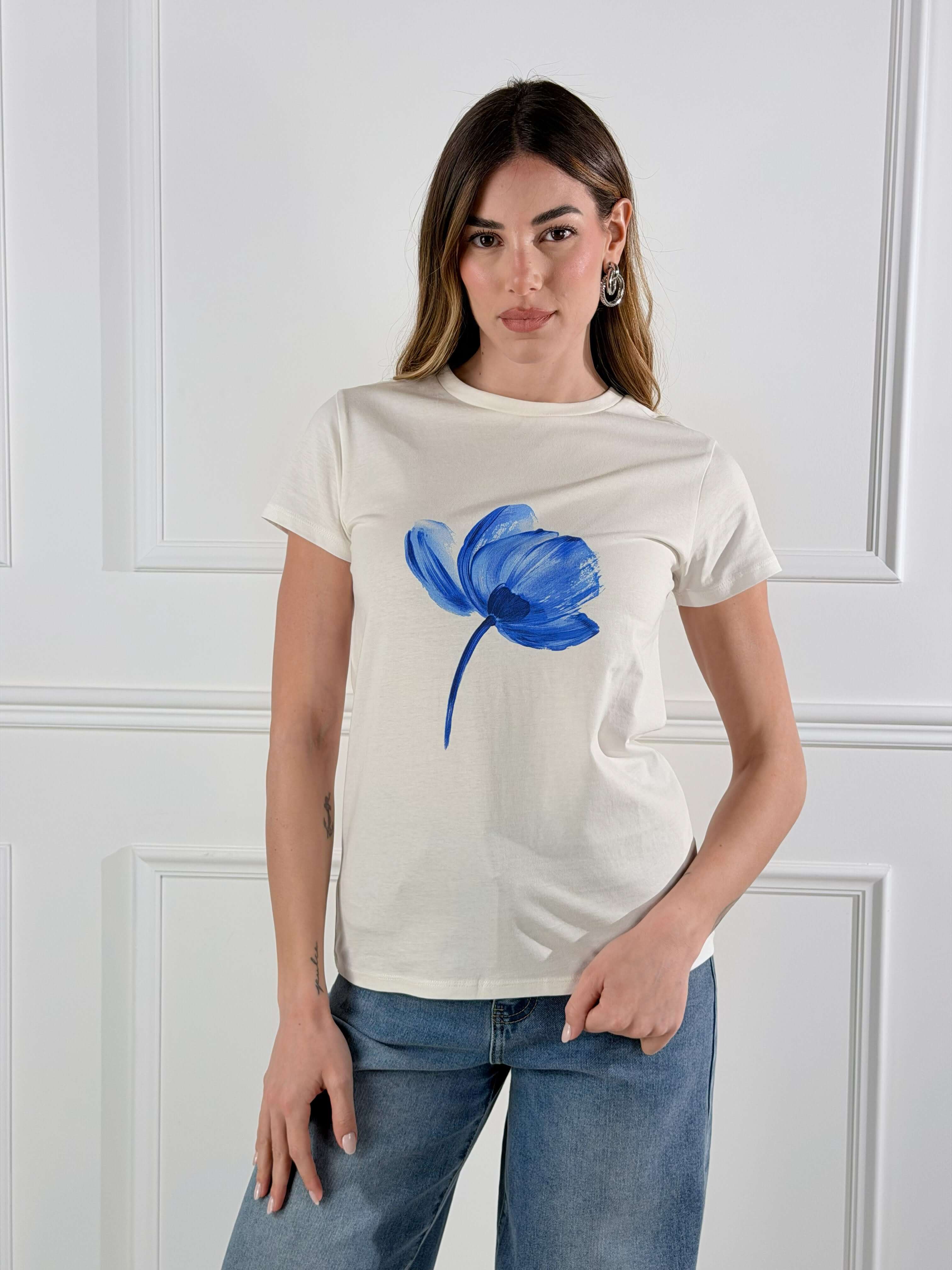 T shirt fiore blu|Colore:Bianco latte