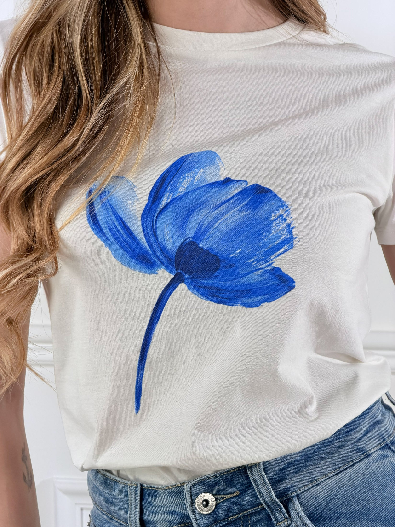 T shirt fiore blu|Colore:Bianco latte