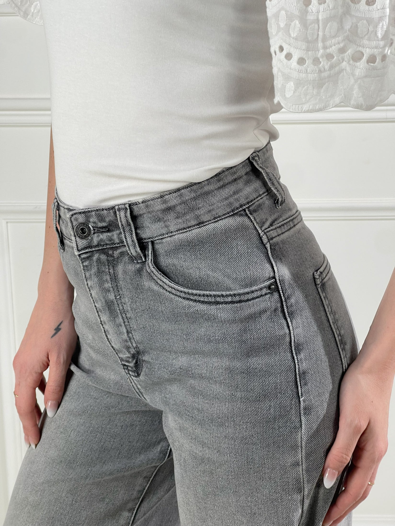 Jeans Loren STRAIGHT|Colore:Grigio chiaro