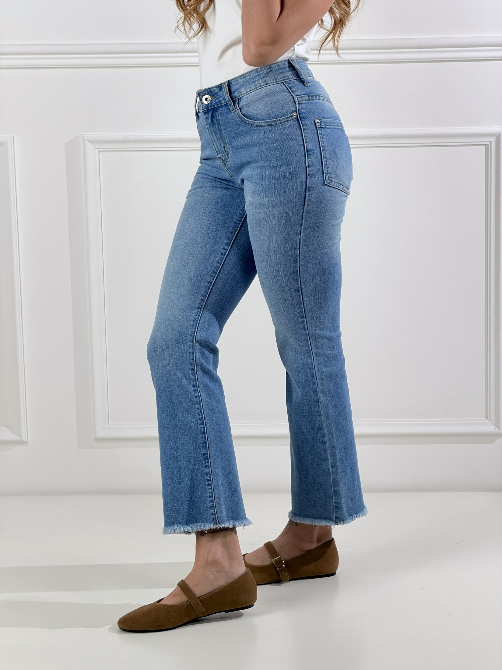 Jeans capri zampetta|Colore:Blu medio