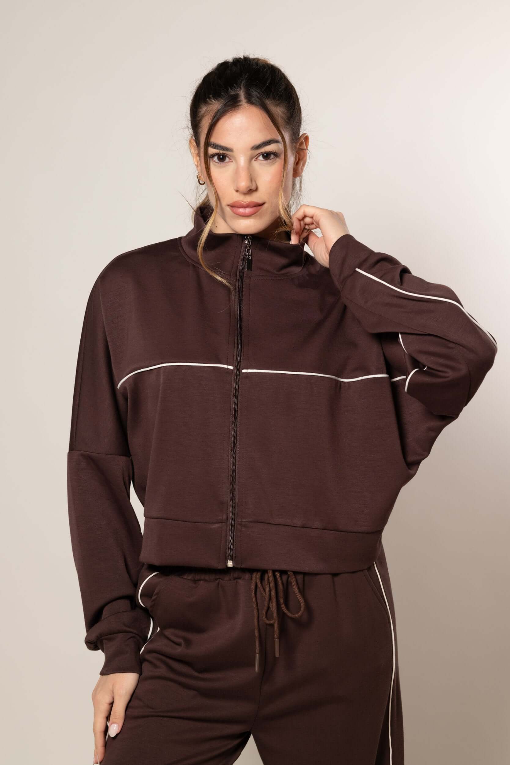 Tuta con profili a contrasto|Colore:Caffe