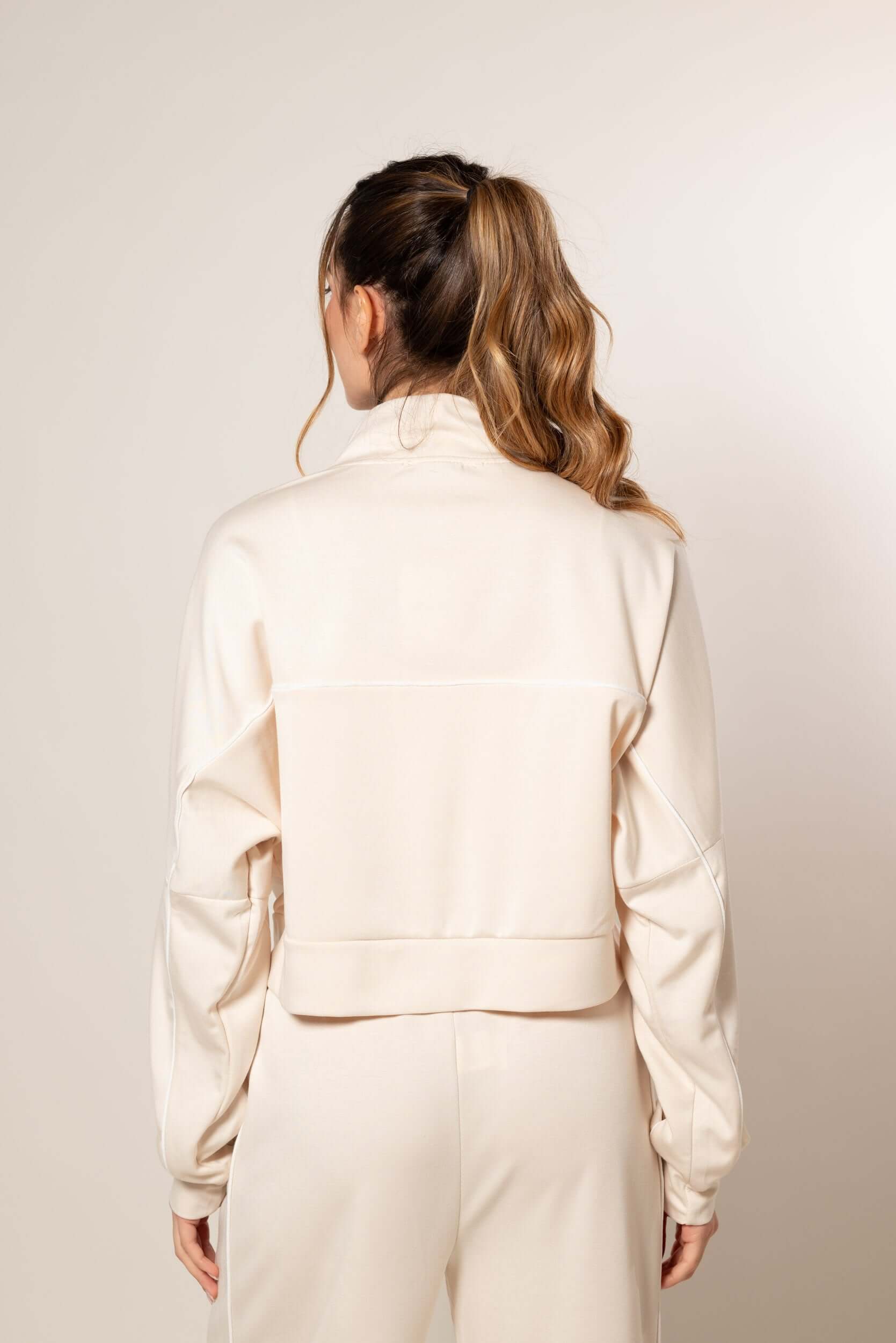 Tuta con profili a contrasto|Colore:Beige