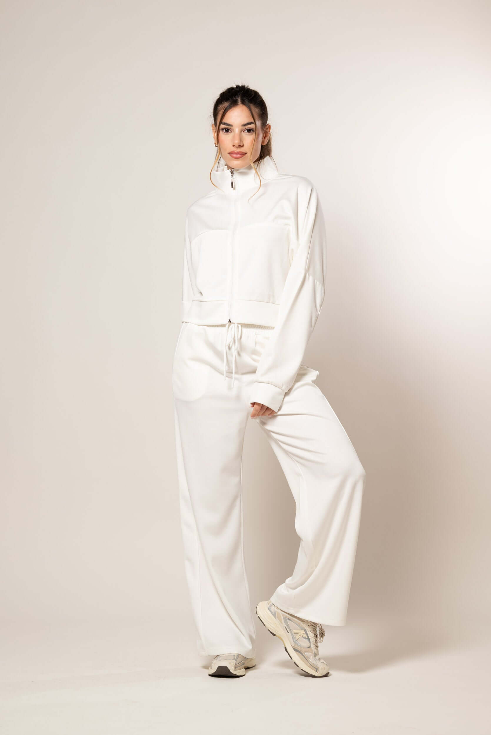 Tuta con profili a contrasto|Colore:Bianco