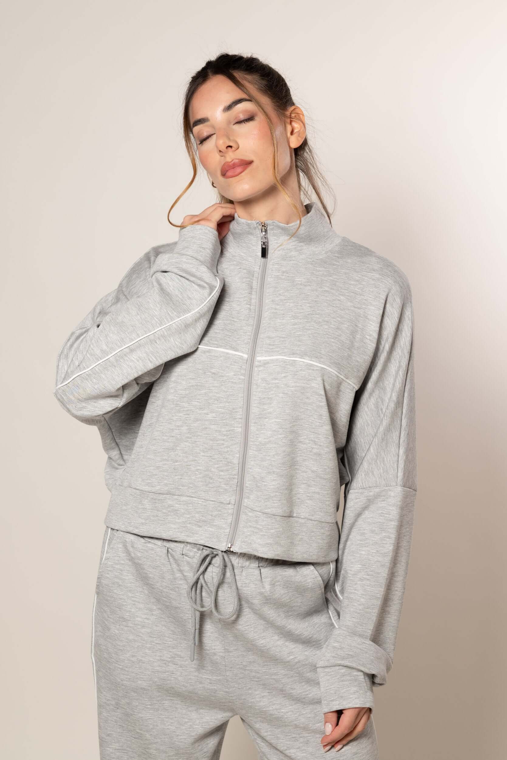 Tuta con profili a contrasto|Colore:Grigio