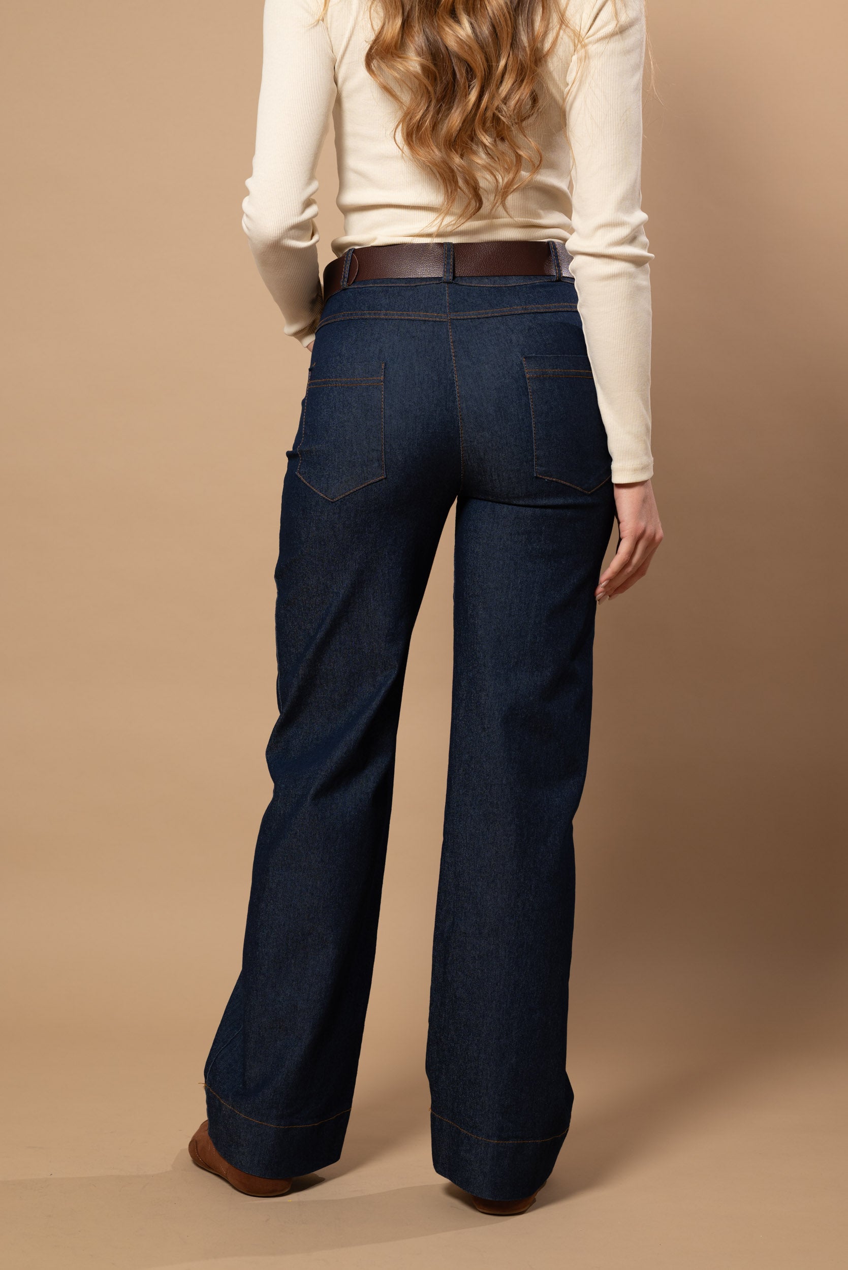 Jeans scuro con cintura |Colore:Jeans