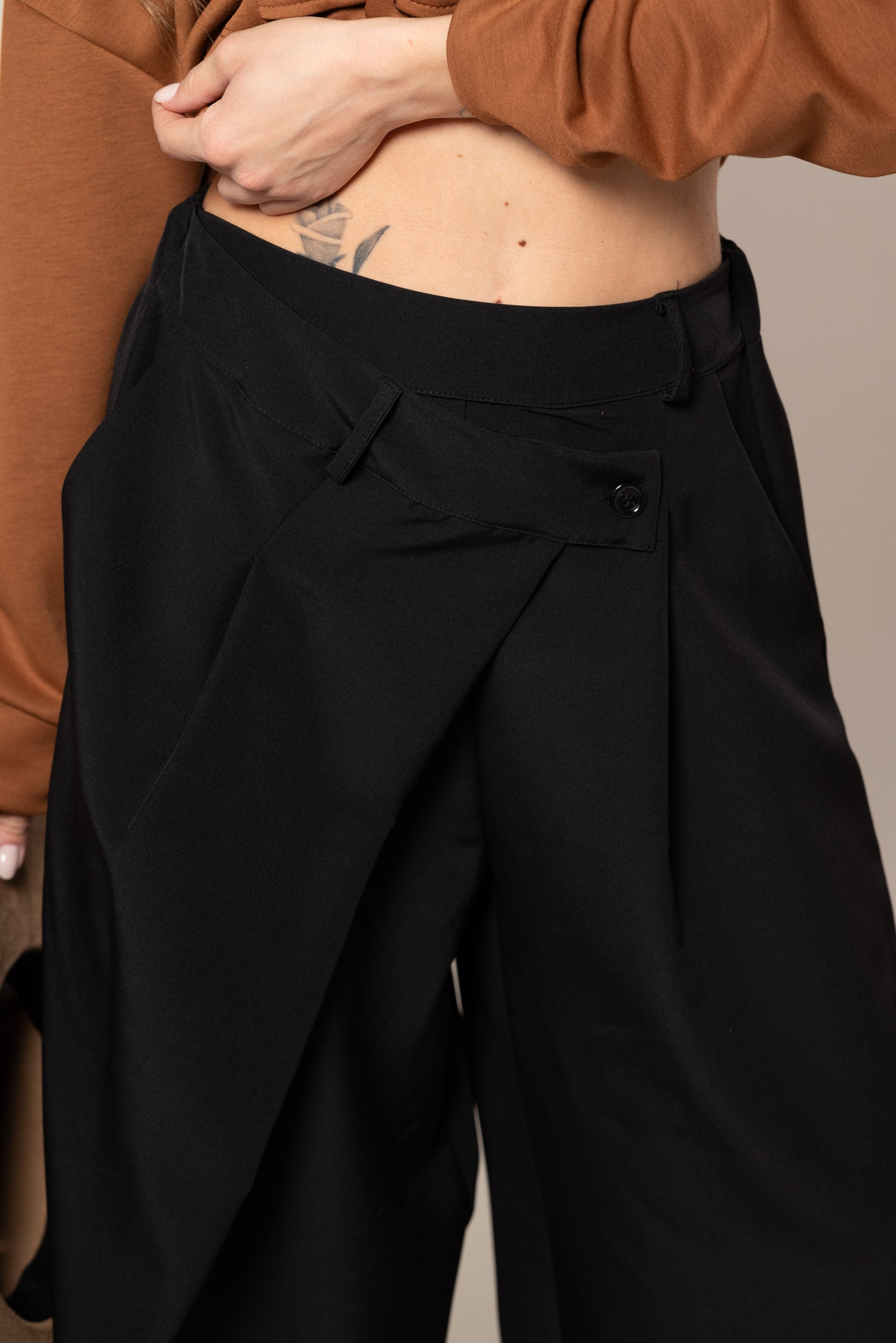 Pantalone a portafoglio|Colore:Nero