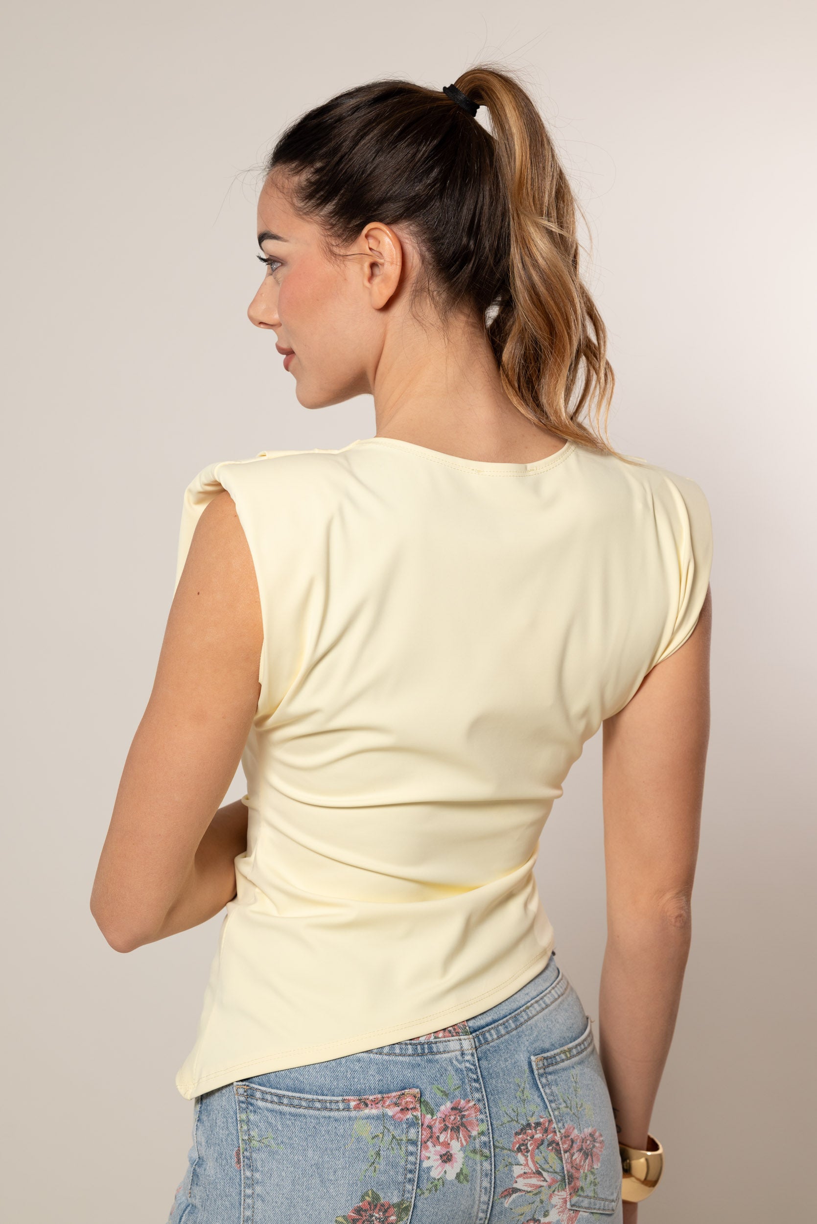 Maglia groffata con accessorio|Colore:Giallo
