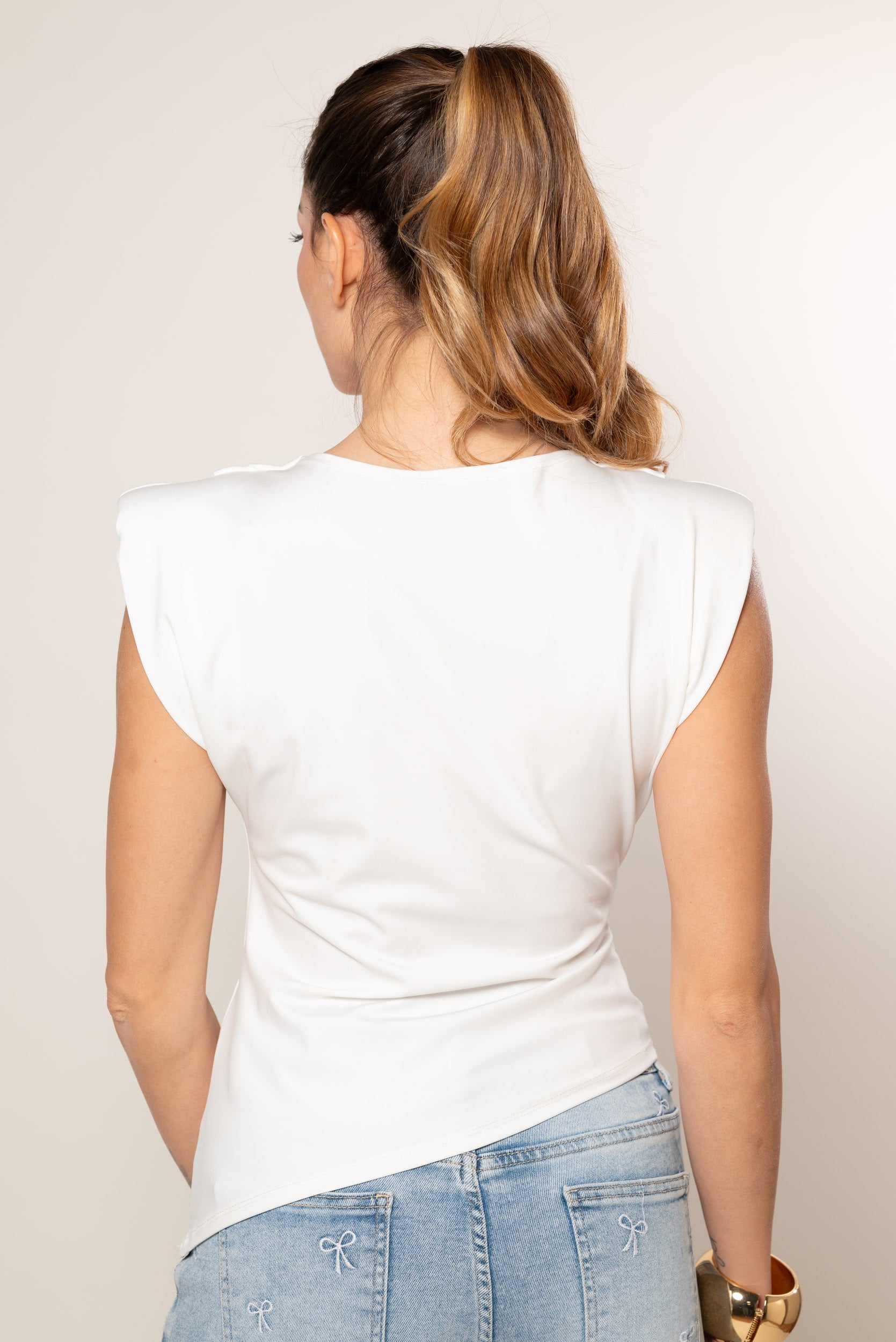 Maglia groffata con accessorio|Colore:Bianco