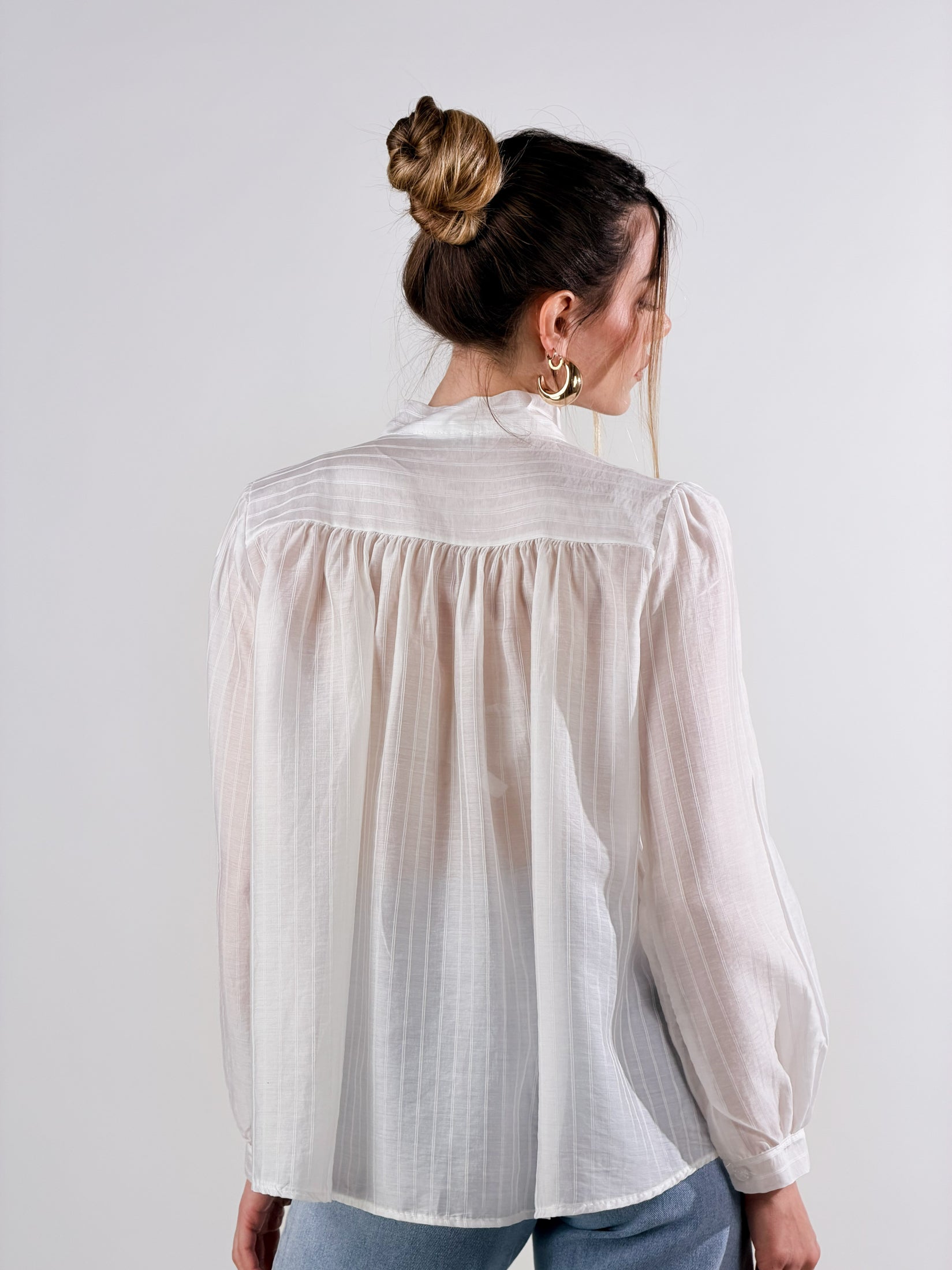 Blusa con fiocco|Colore:Bianco