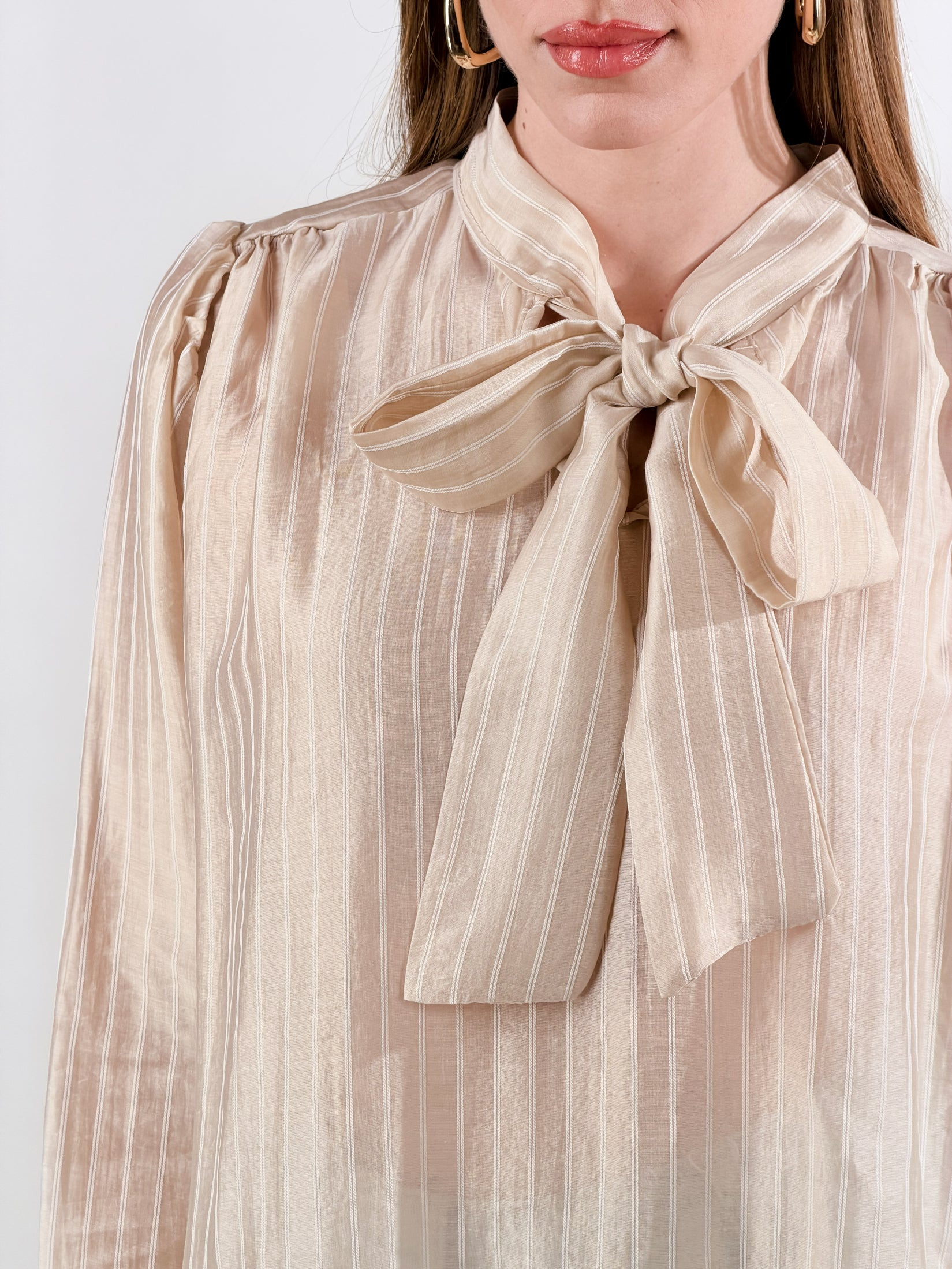 Blusa con fiocco|Colore:Beige