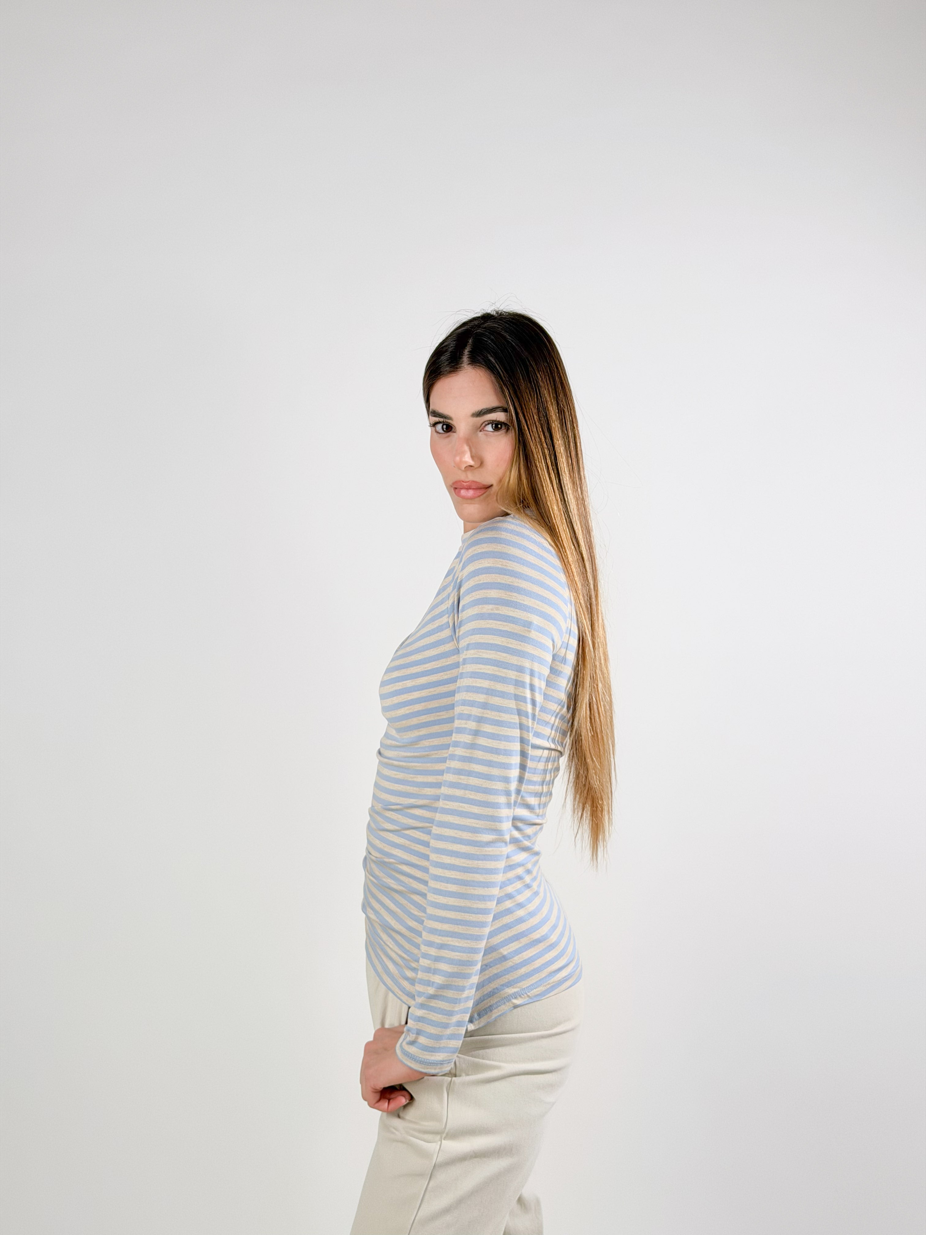 Maglia asimmetrica |Colore:Celeste