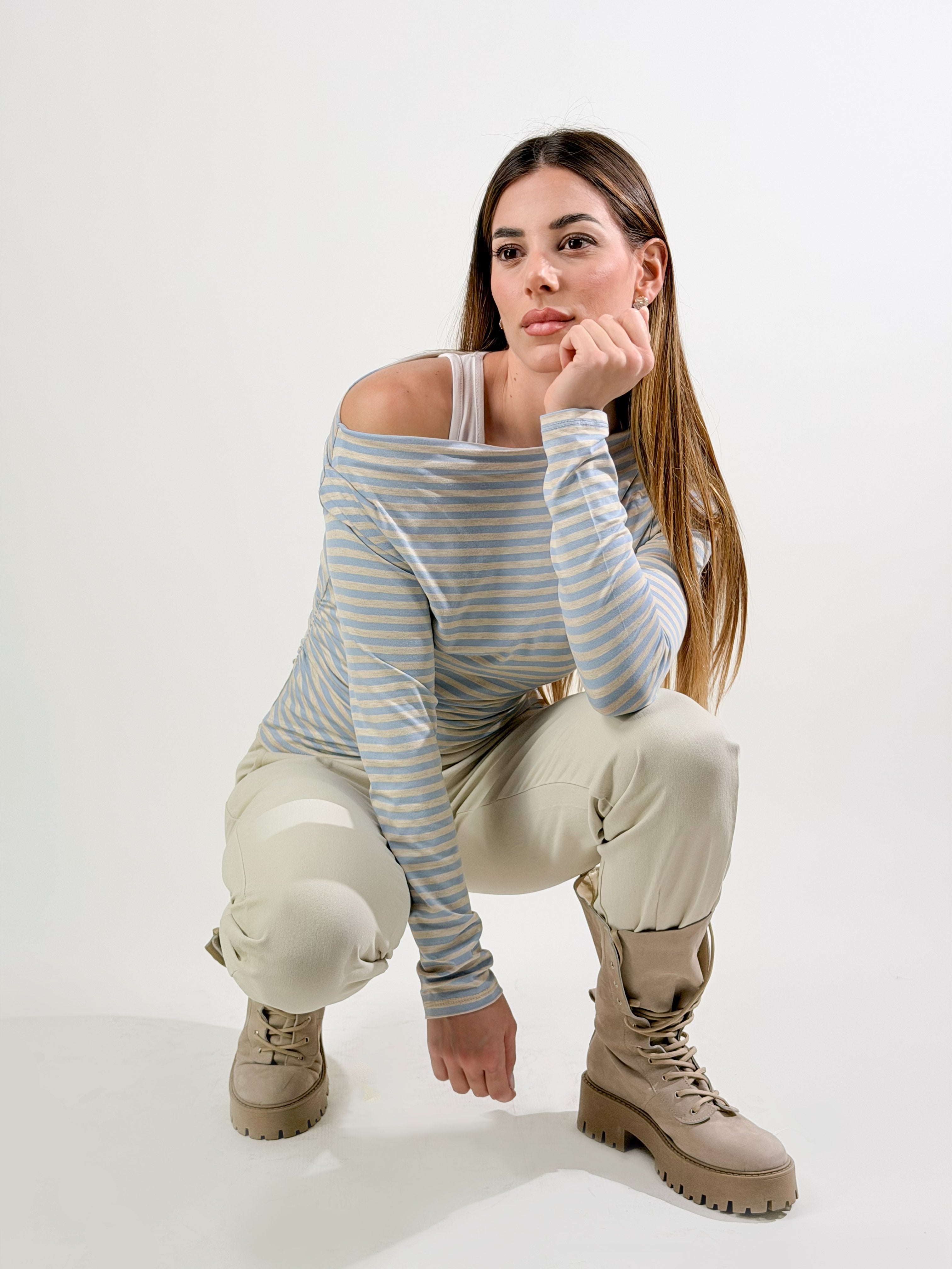 Maglia asimmetrica |Colore:Celeste