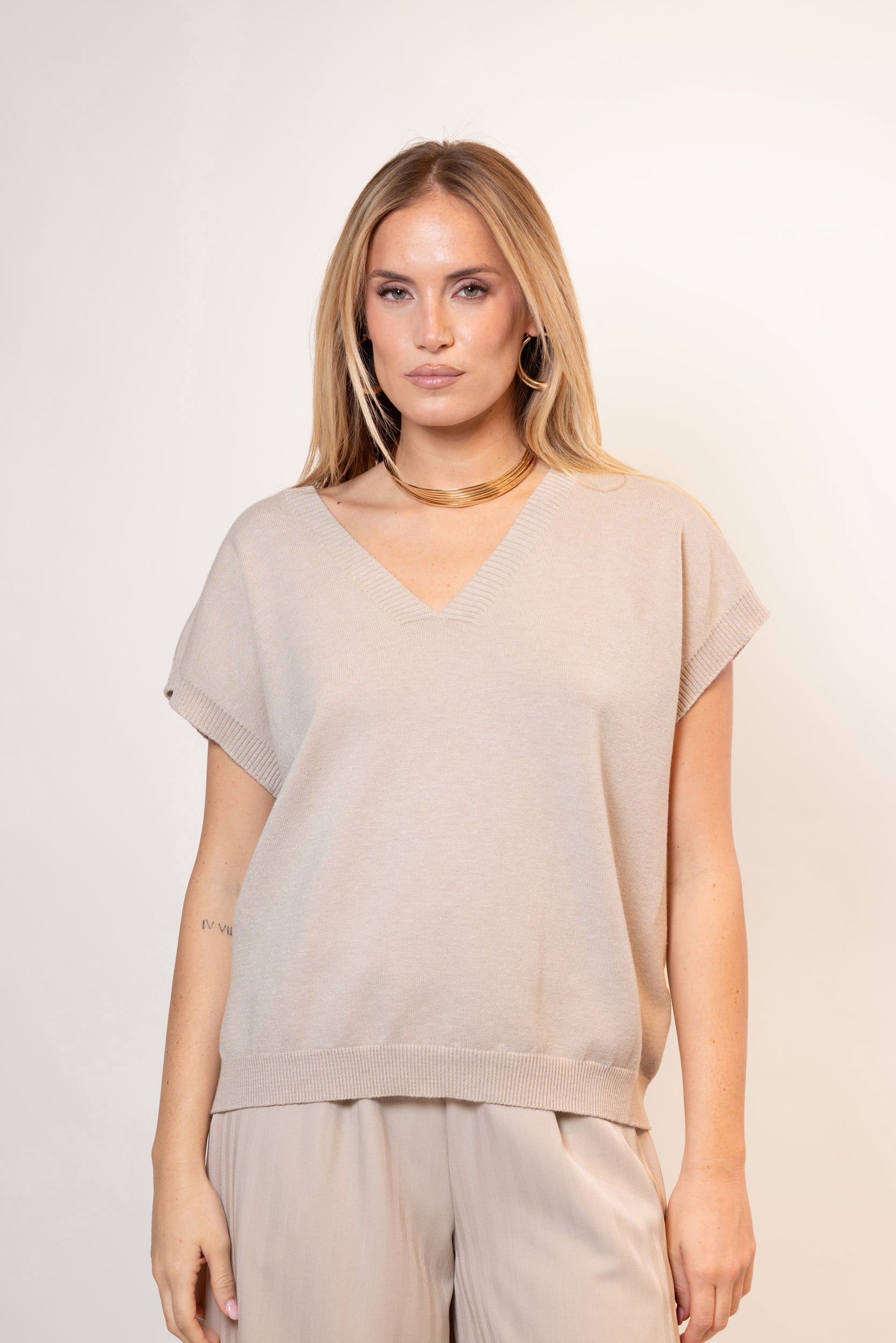 Maglia Smanicata scollo a V|Colore:Sabbia