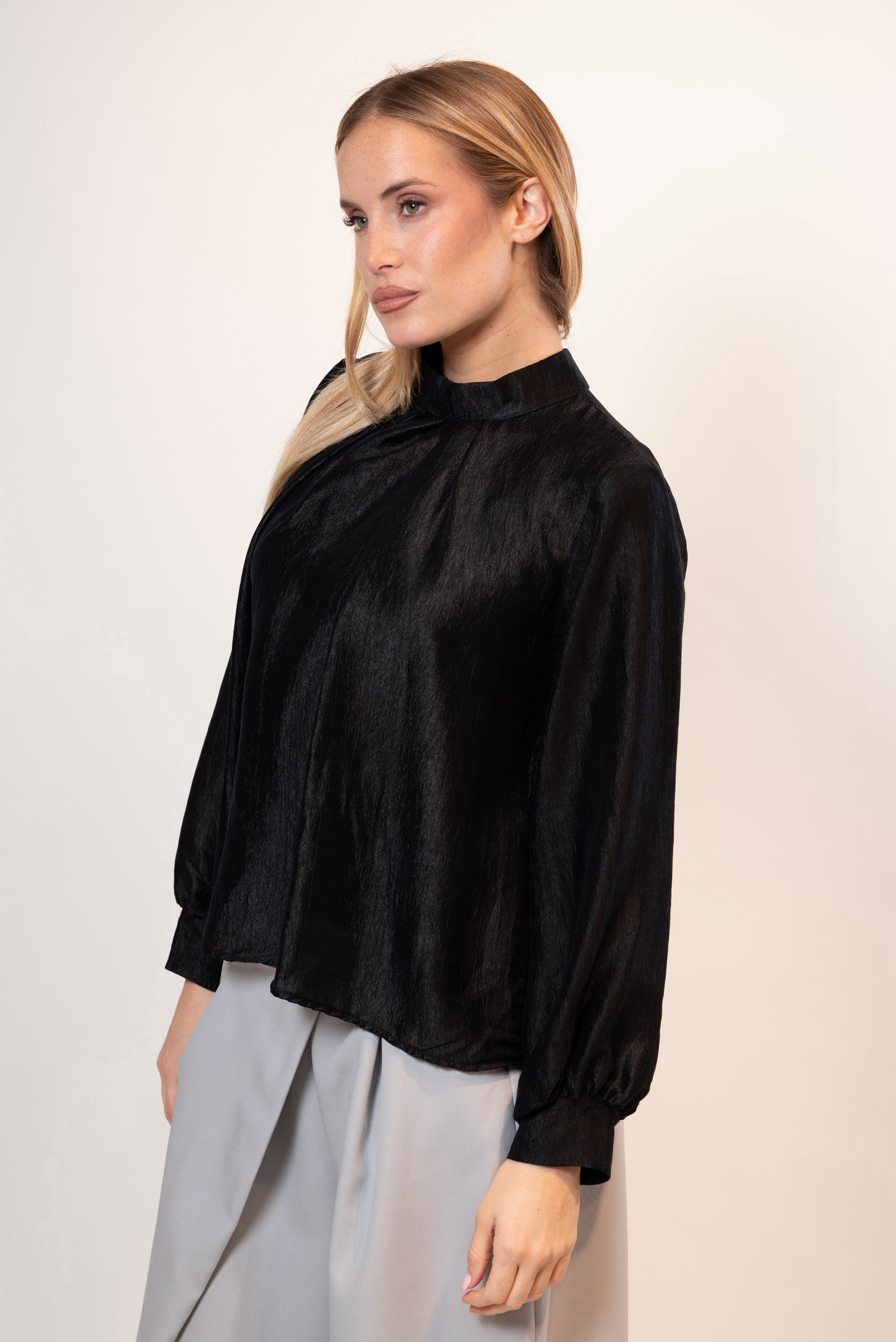 Blusa iridescente|Colore:Nero