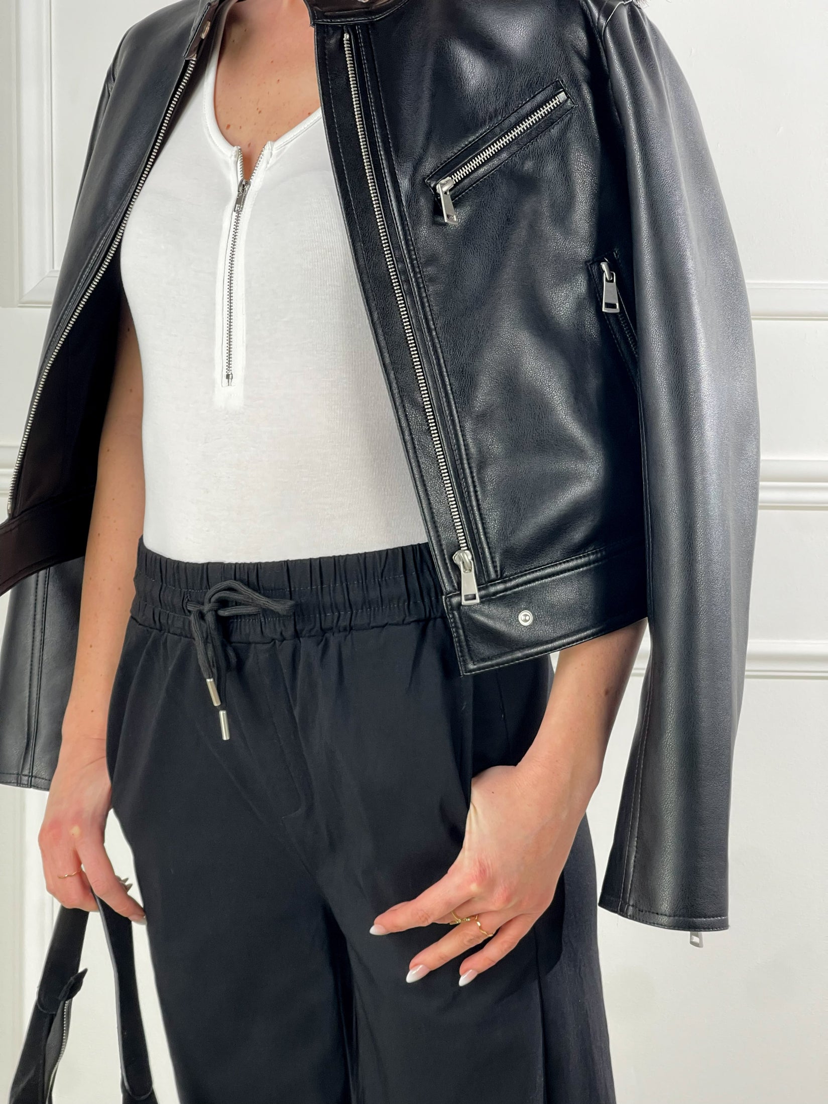 Pantaloni con coluisse|Colore:Nero