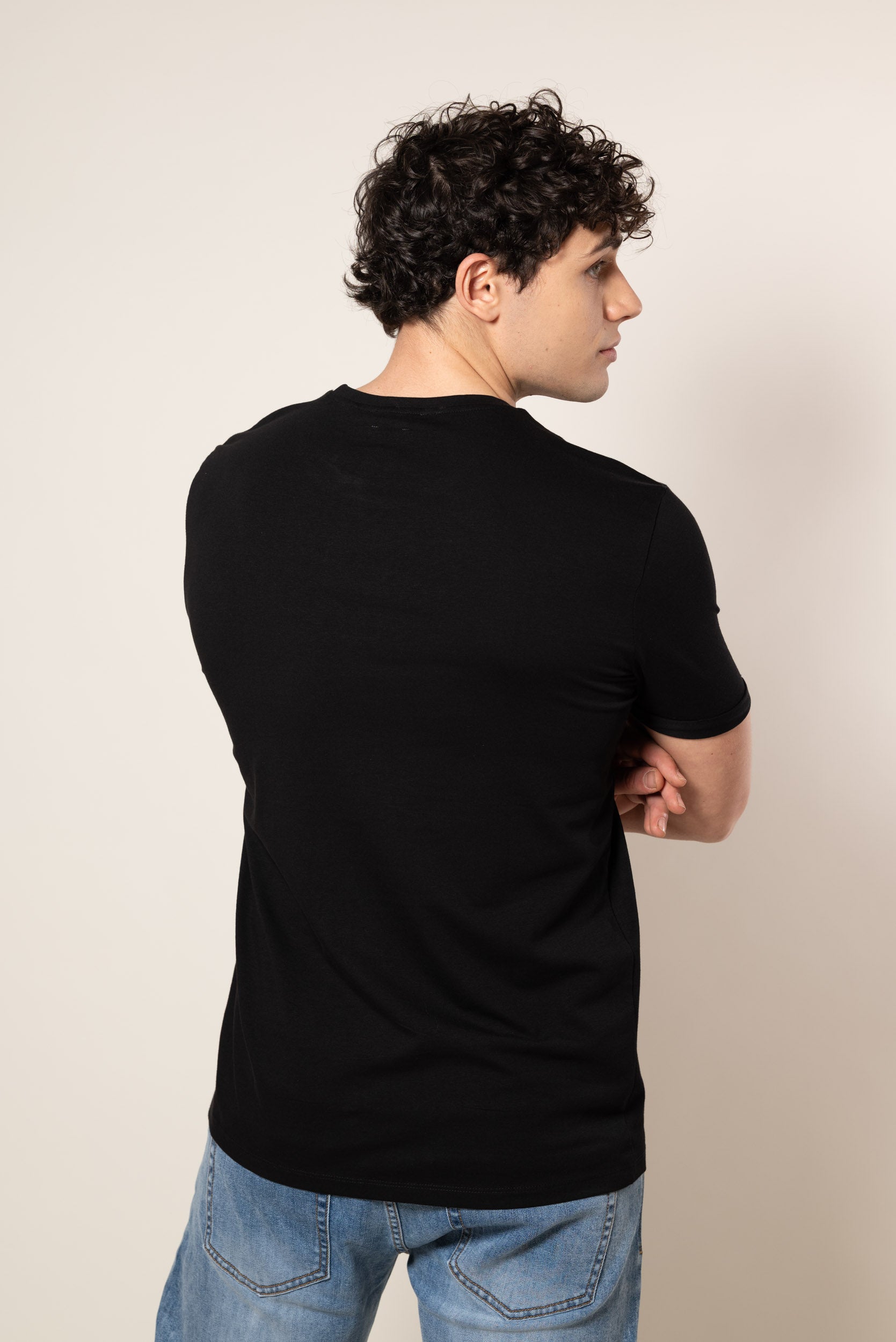 T-Shirt con risvolto|Colore:Nero