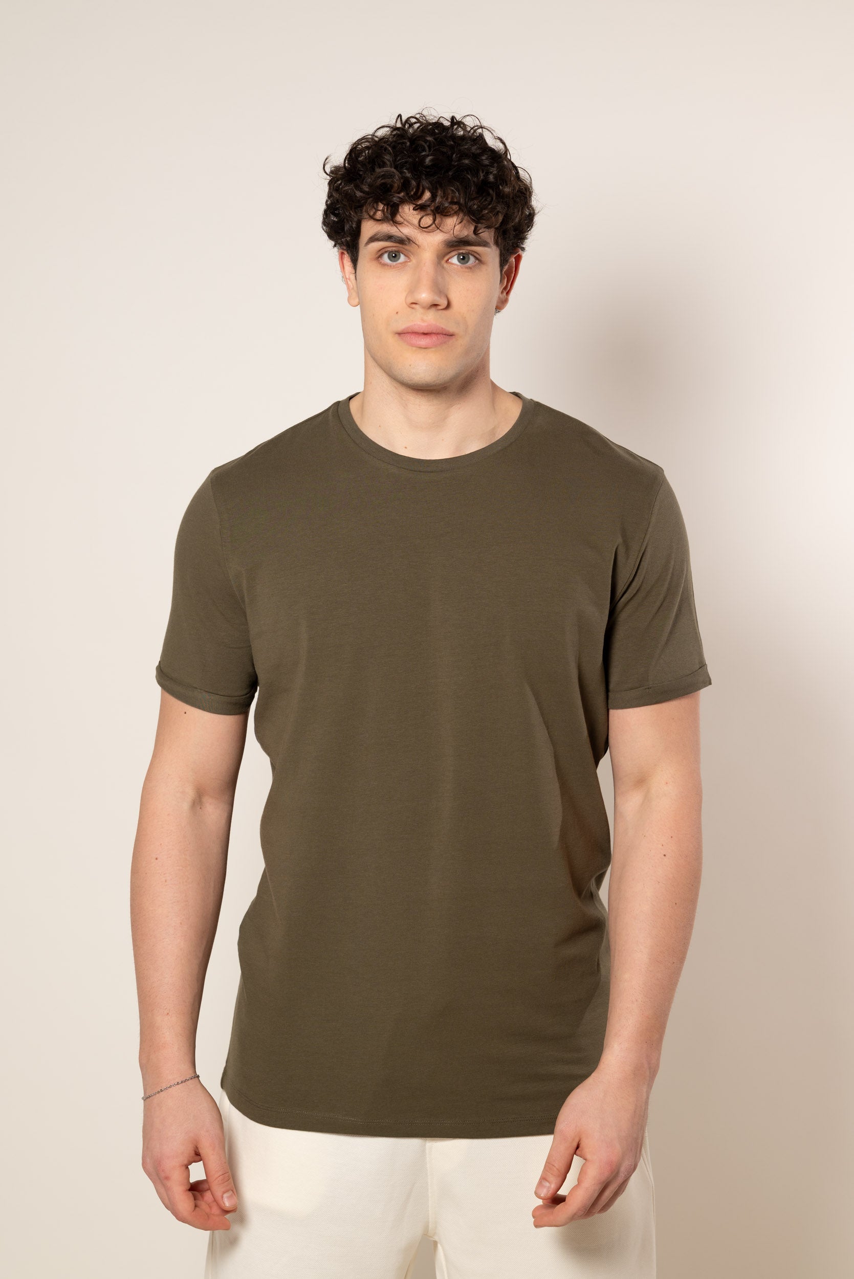 T-Shirt con risvolto|Colore:Verde militare