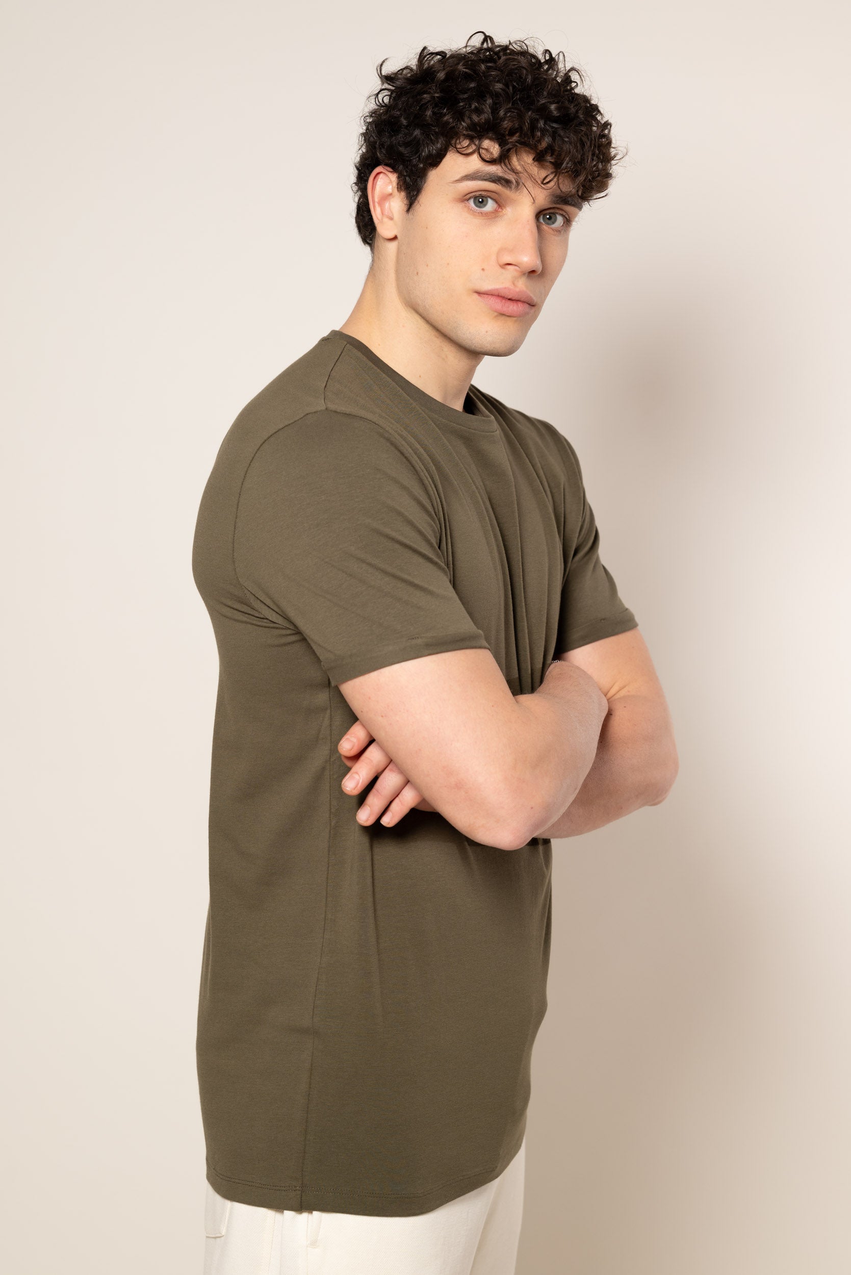 T-Shirt con risvolto|Colore:Verde militare