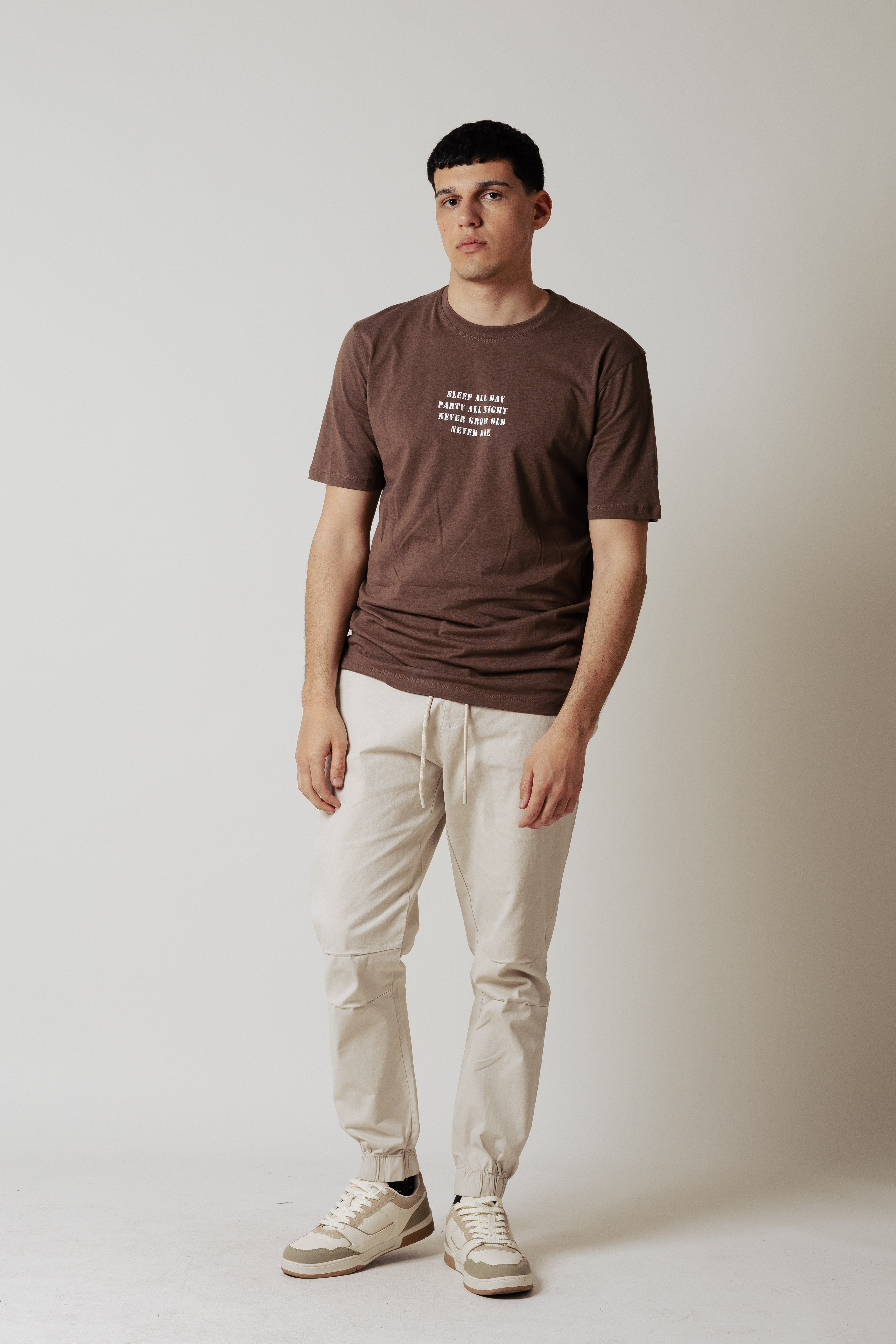 T-Shirt Sleep Day|Colore:Cioccolato