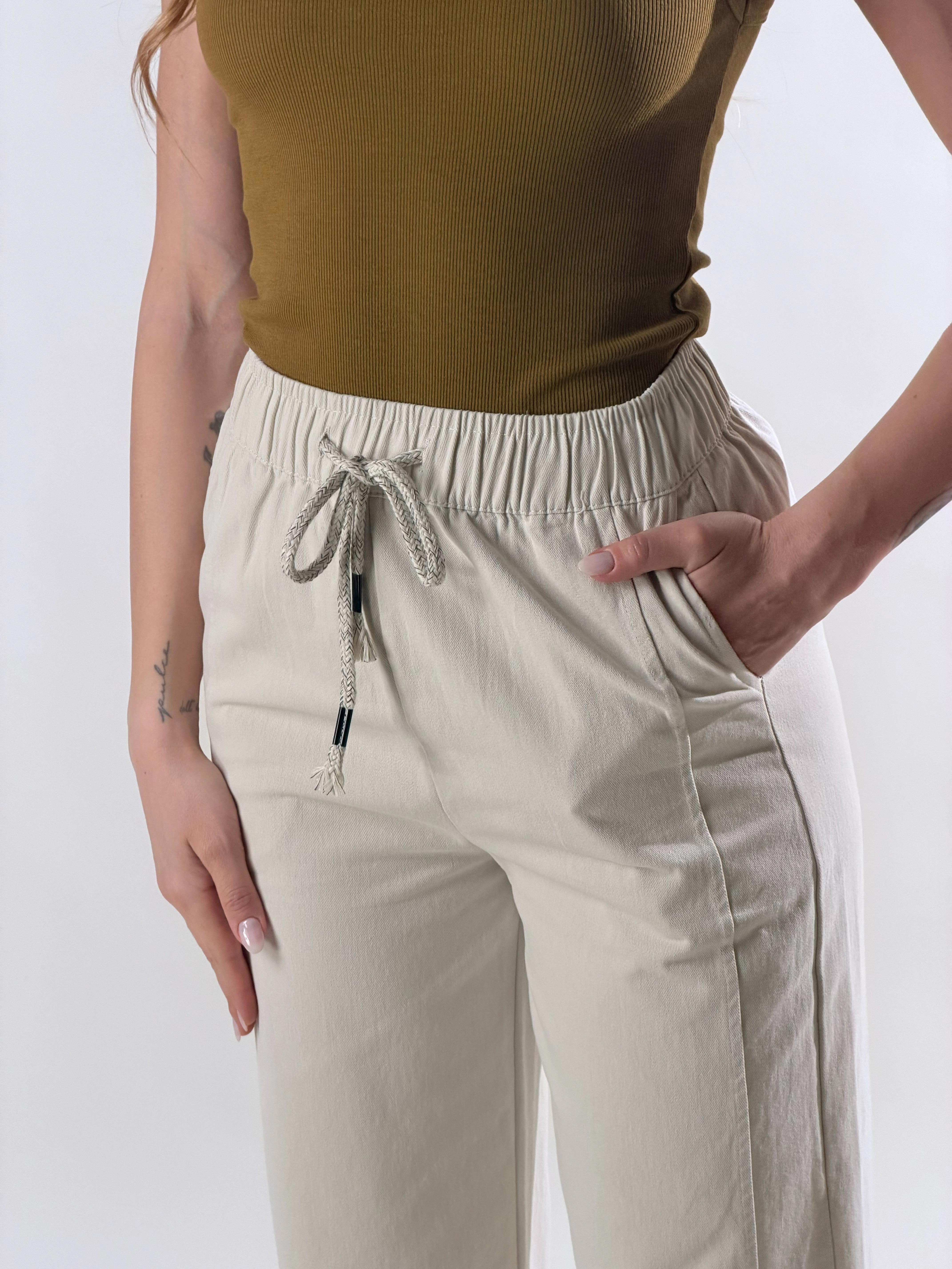 Pantalone Chinos con cuciture latearli|Colore:Beige