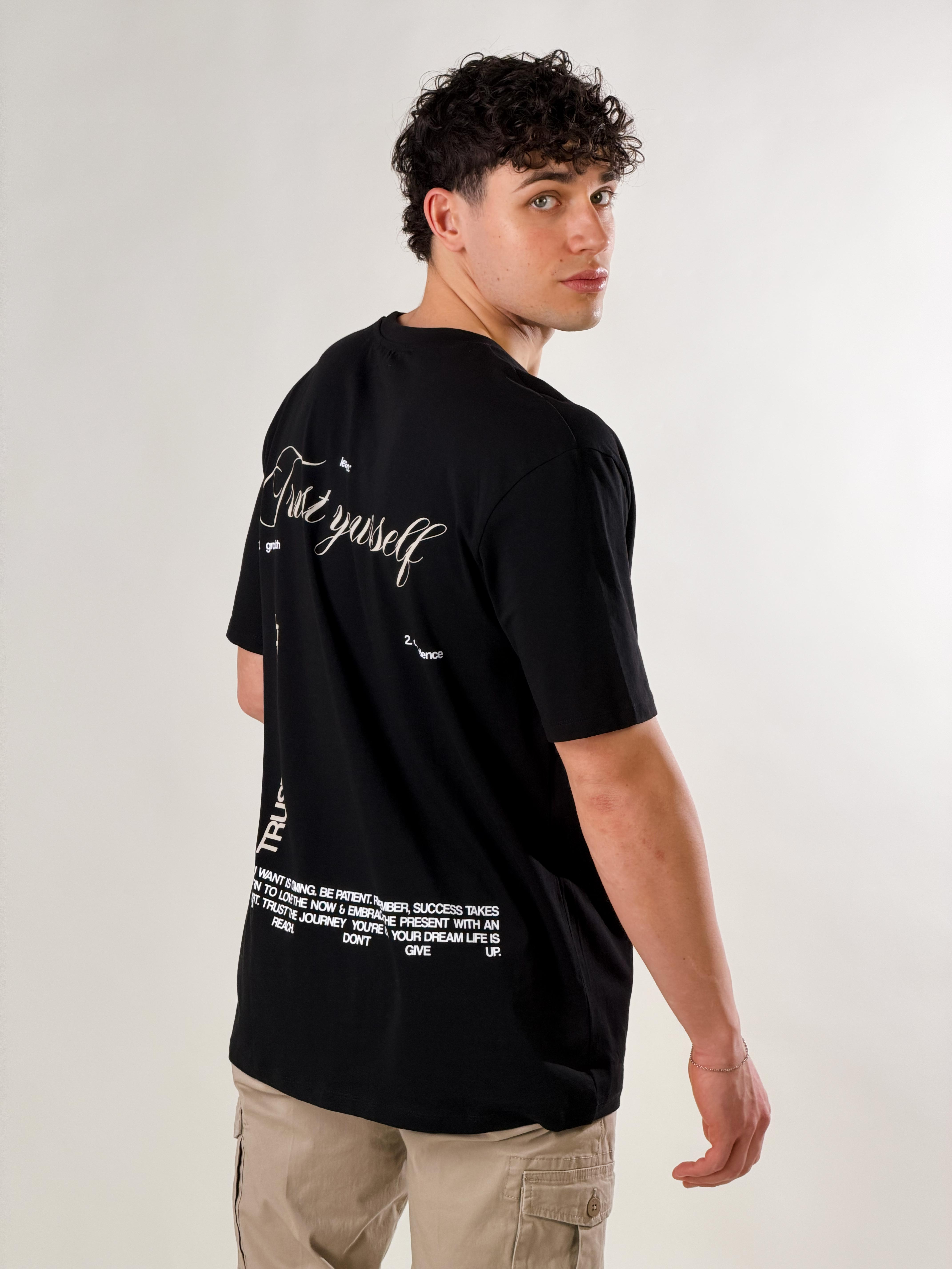 T-Shirt Trust Yourself|Colore:Nero
