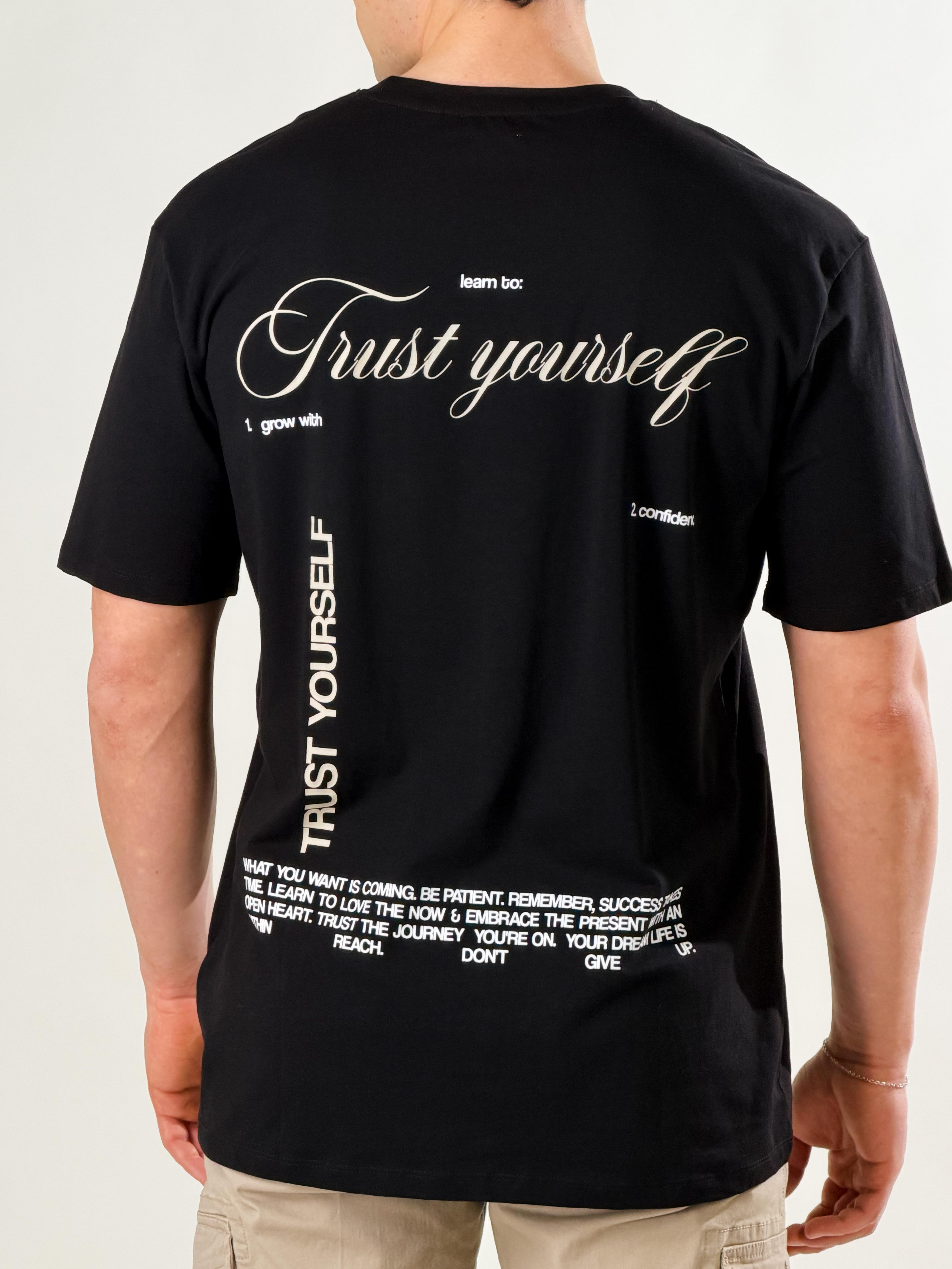 T-Shirt Trust Yourself|Colore:Nero