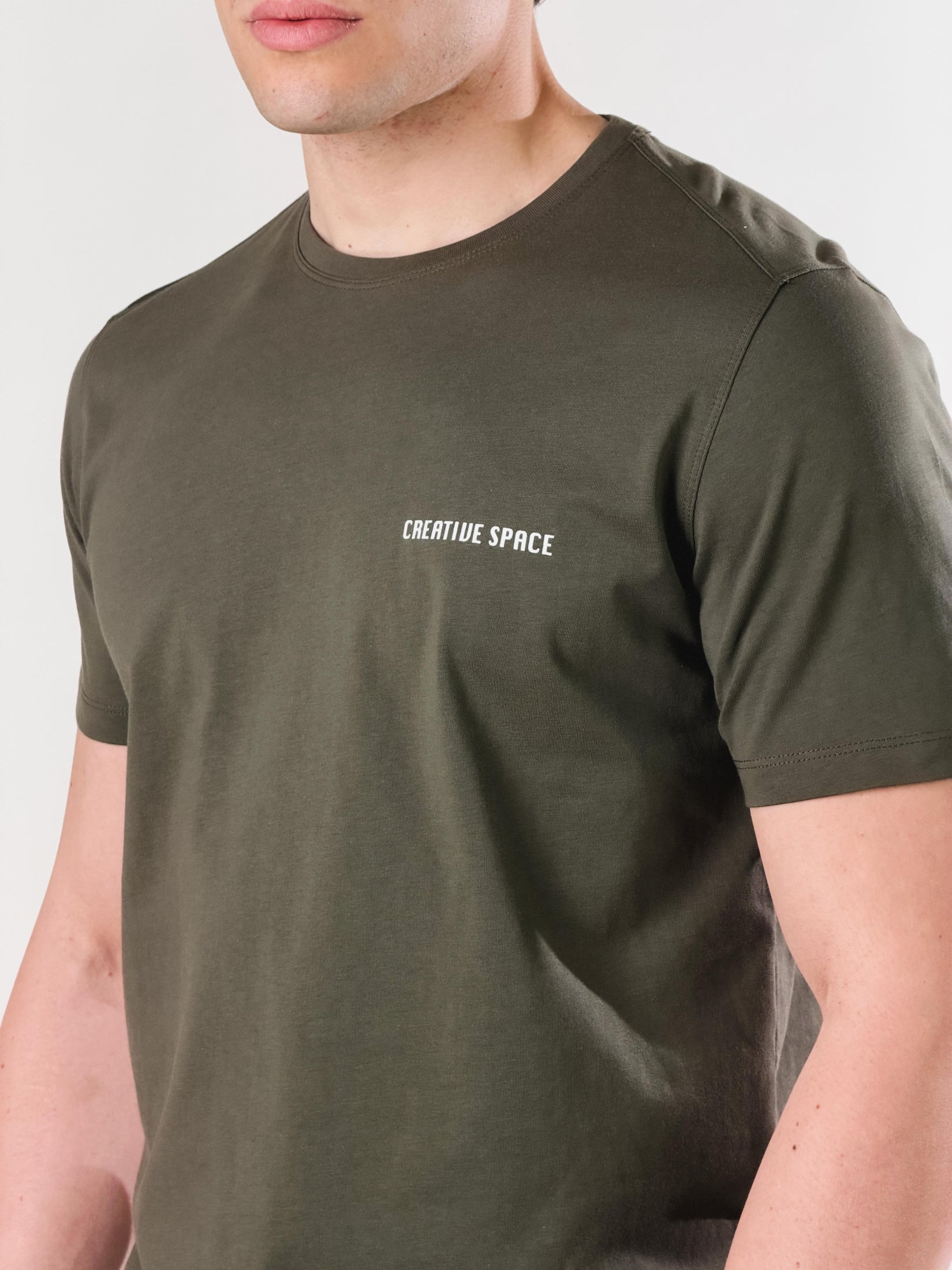 T-Shirt grafica basie fit|Colore:Verde militare
